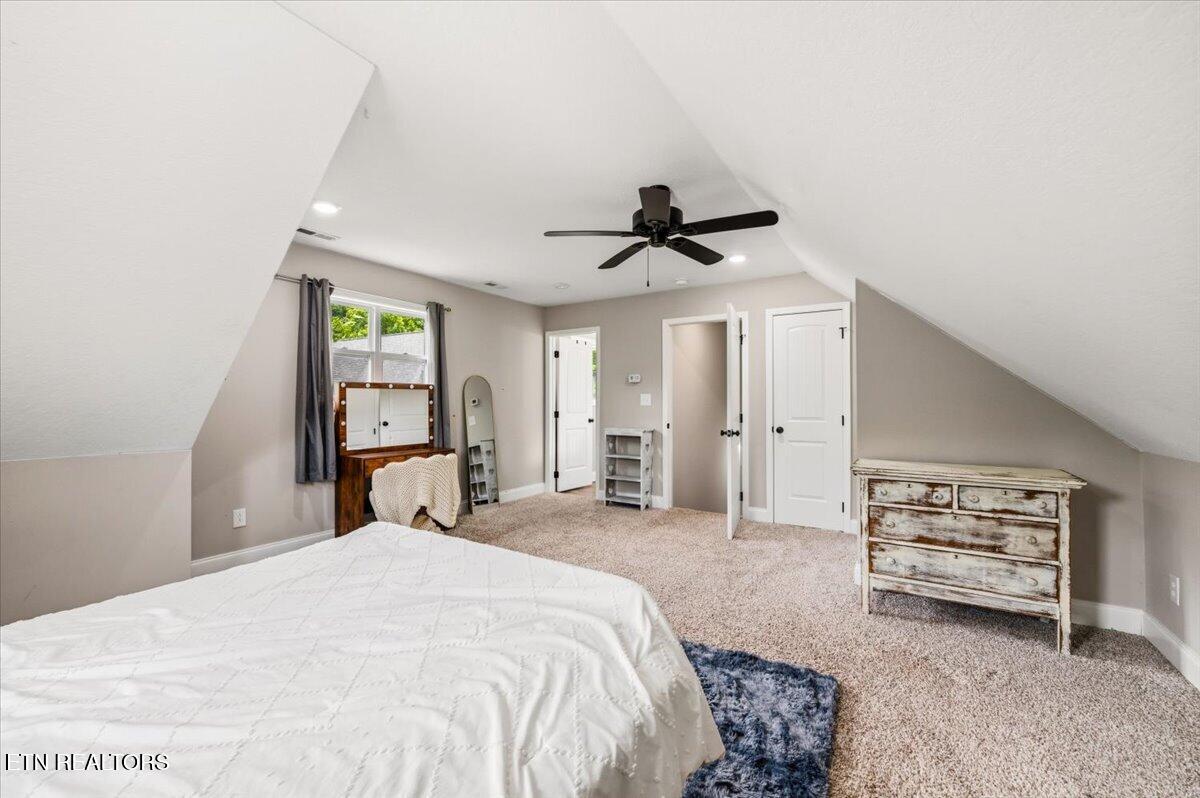 320 Wagon Lane Speedwell TN 37870