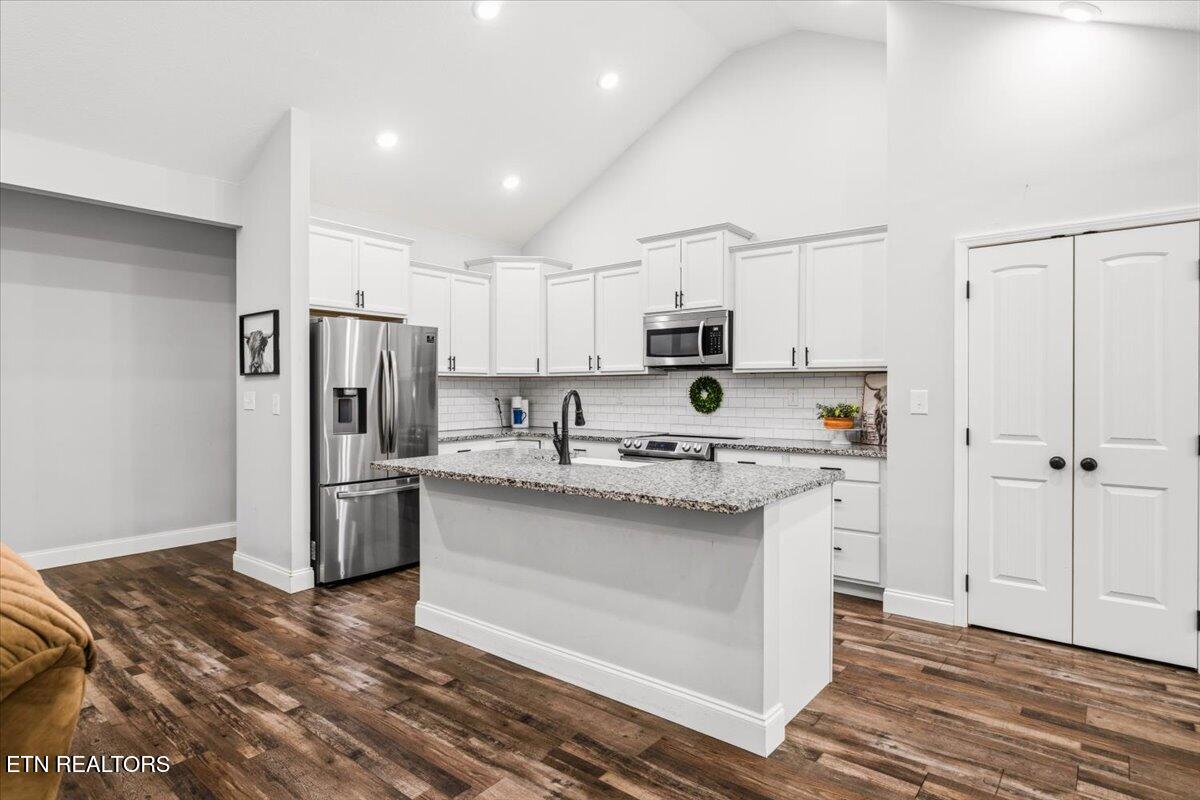 320 Wagon Lane Speedwell TN 37870