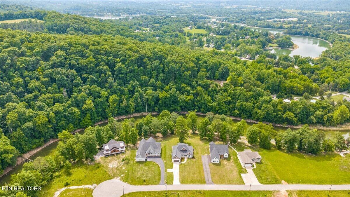 320 Wagon Lane Speedwell TN 37870