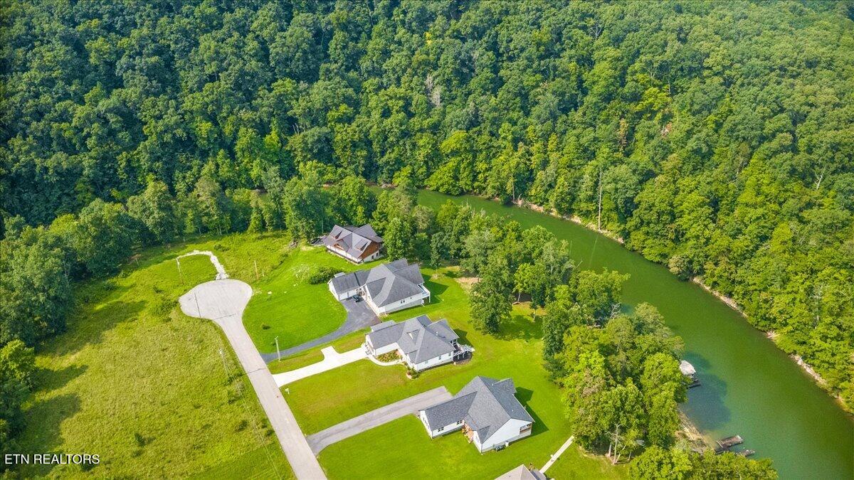 320 Wagon Lane Speedwell TN 37870