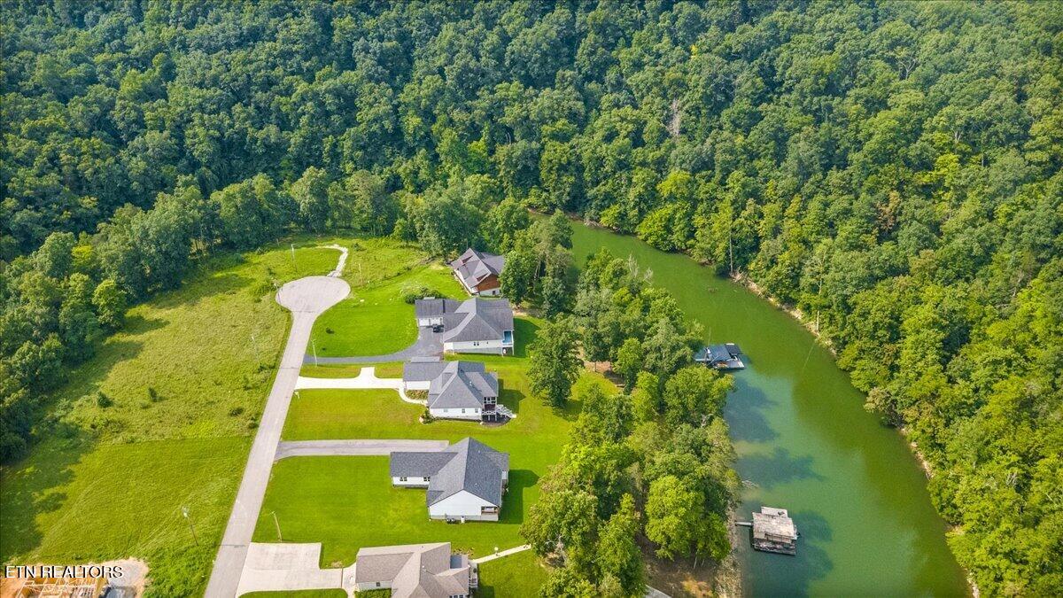 320 Wagon Lane Speedwell TN 37870