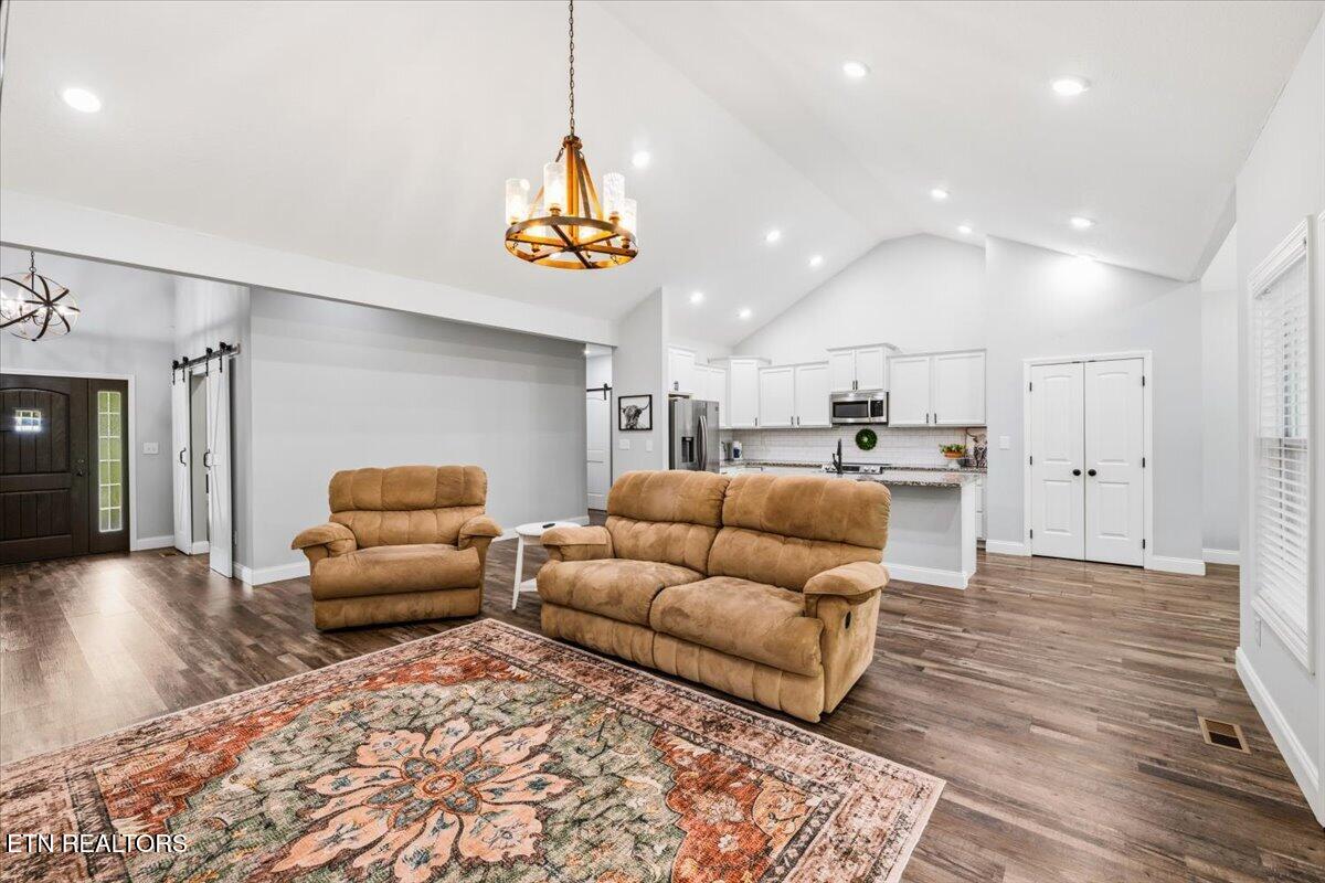 320 Wagon Lane Speedwell TN 37870
