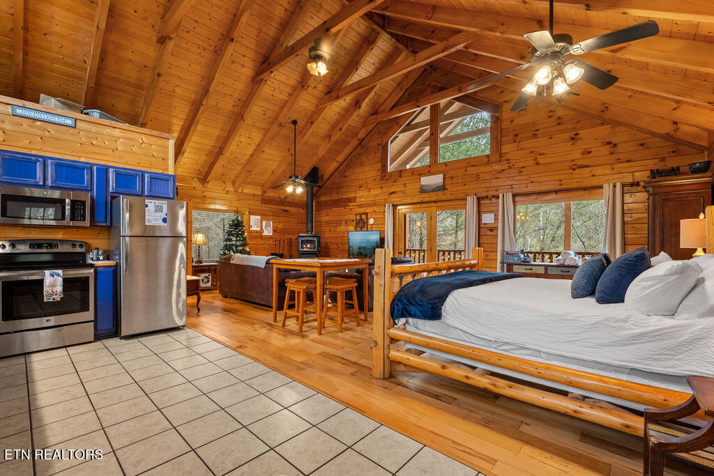 2402 Whitetail Ridge Way Sevierville TN 37862