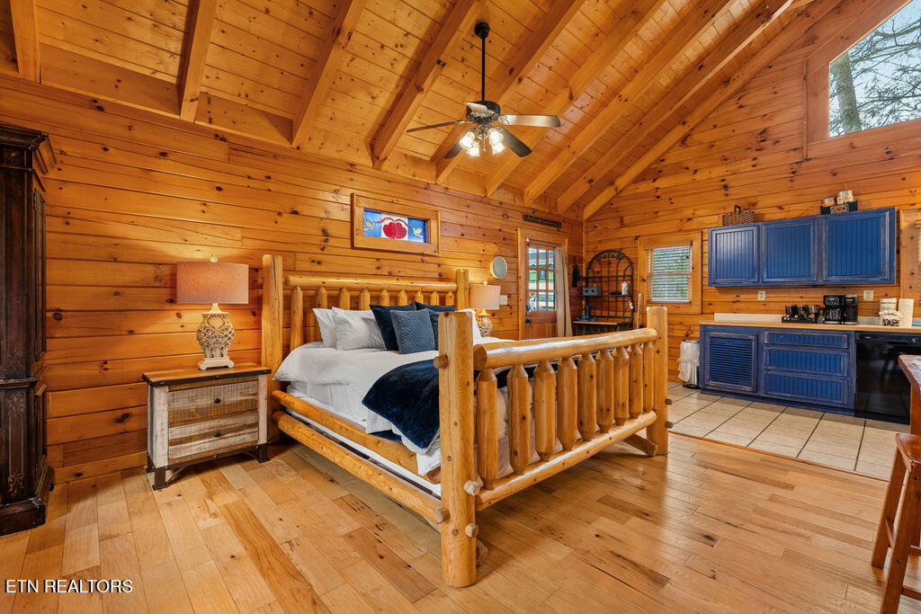 2402 Whitetail Ridge Way Sevierville TN 37862