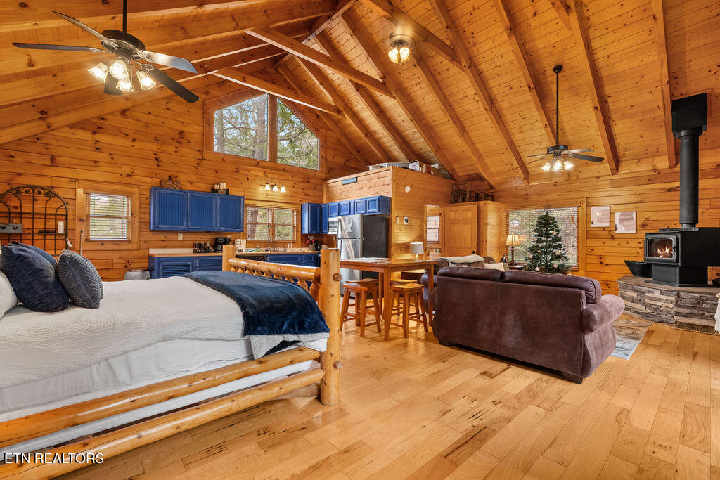 2402 Whitetail Ridge Way Sevierville TN 37862
