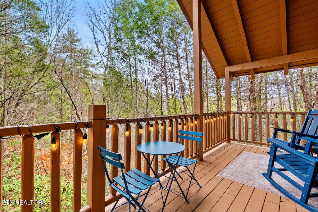 2402 Whitetail Ridge Way Sevierville TN 37862