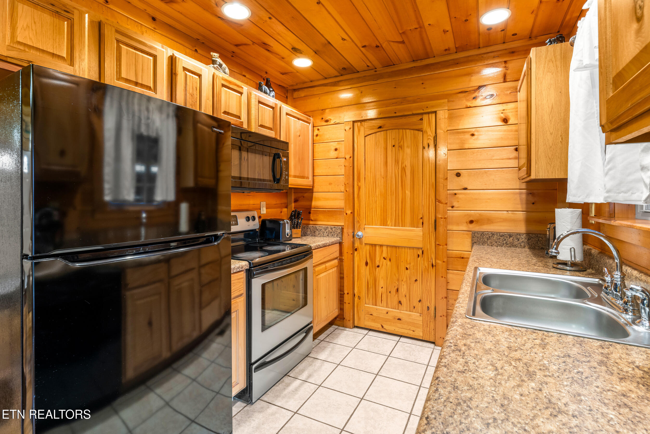 514 Laural Mountain Road Gatlinburg TN 37738