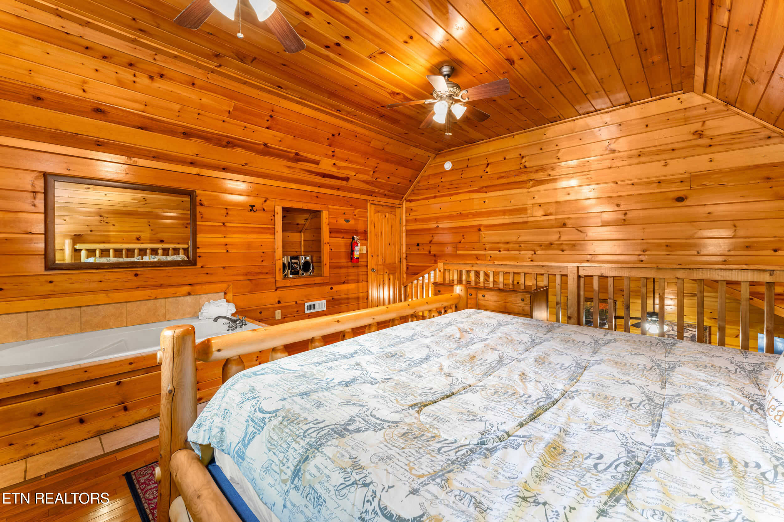 514 Laural Mountain Road Gatlinburg TN 37738