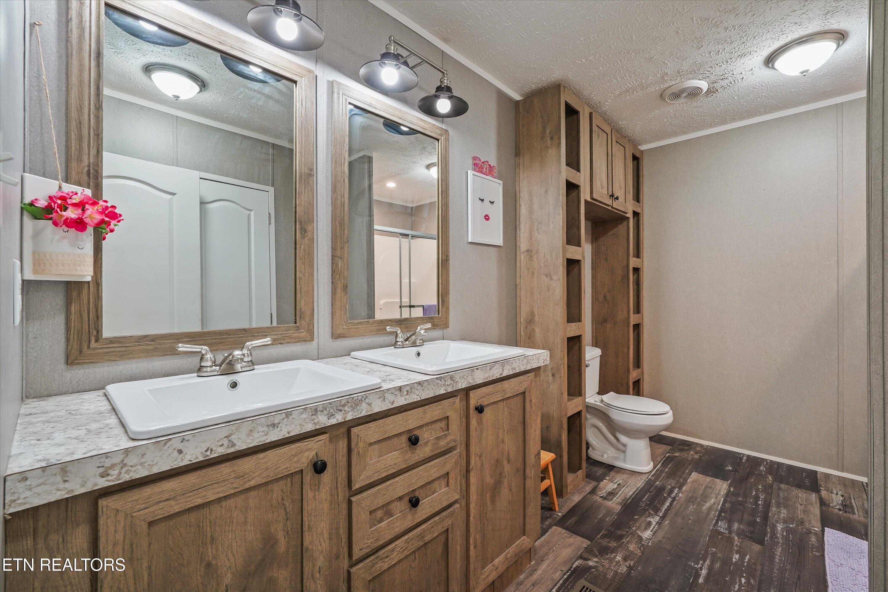 2236 Buttermilk Road Lenoir City TN 37771