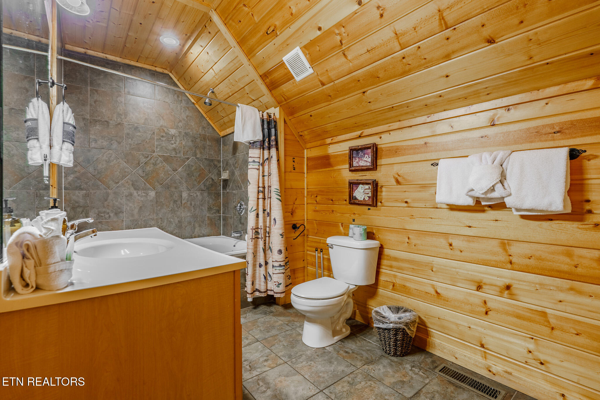 3329 Grouse Ridge Lane Sevierville TN 37862