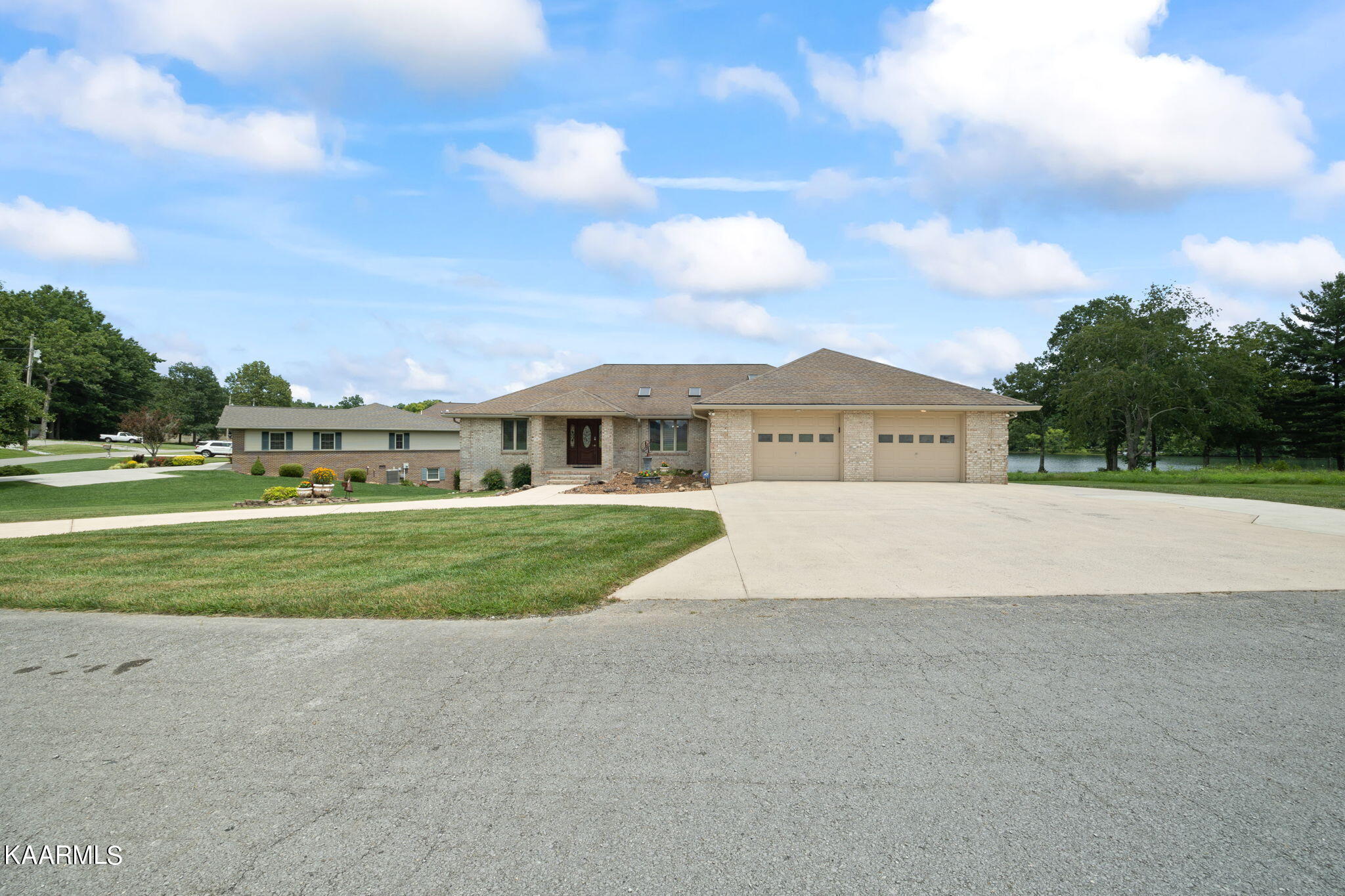 1246 Arrowhead Drive Crossville TN 38572