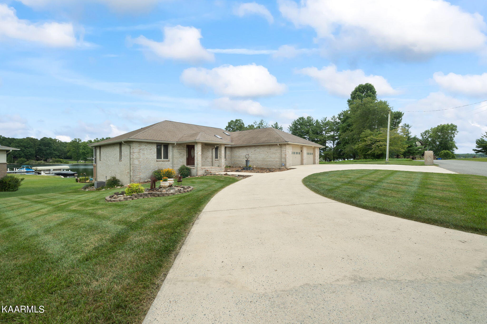 1246 Arrowhead Drive Crossville TN 38572