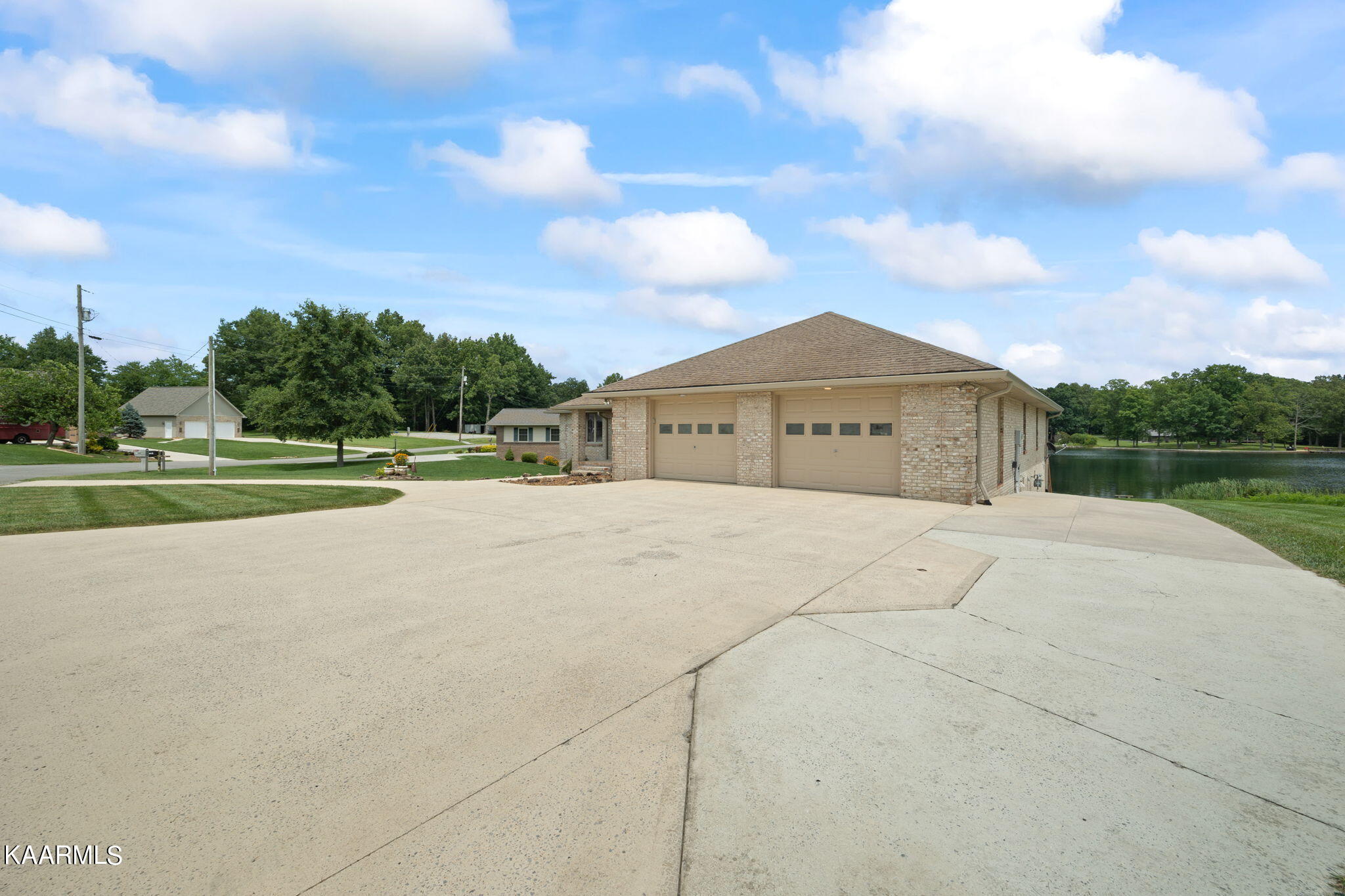 1246 Arrowhead Drive Crossville TN 38572