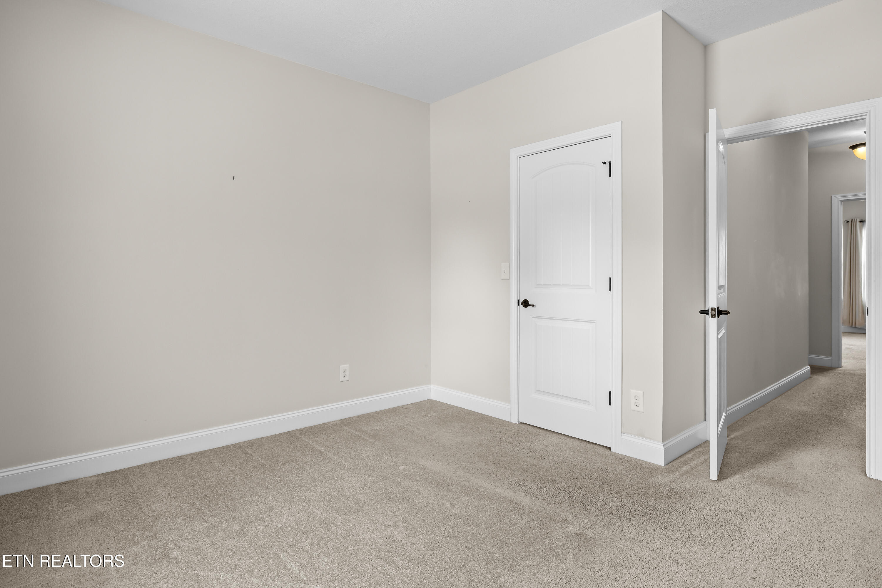 8002 Stone Hollow Drive Knoxville TN 37924