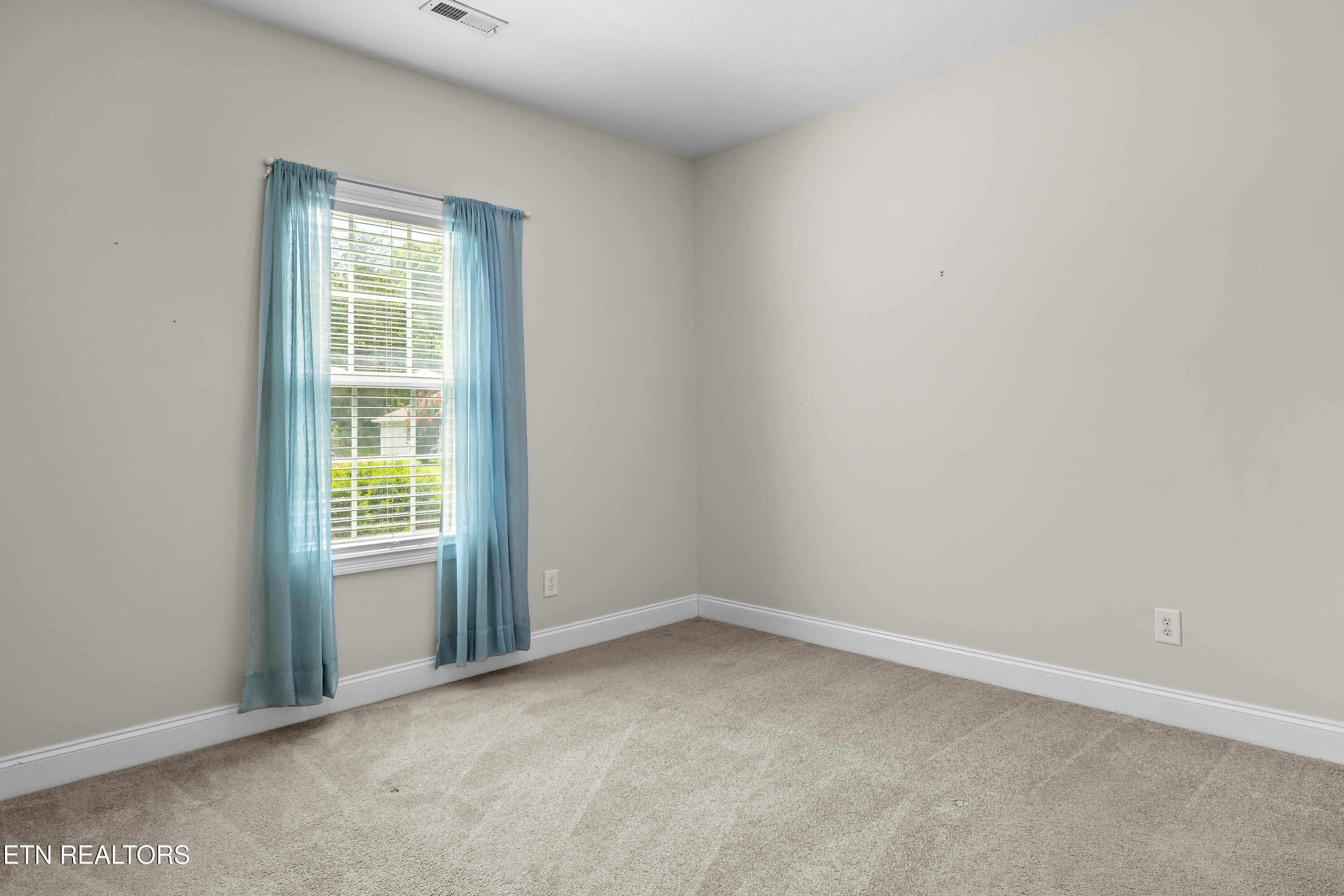 8002 Stone Hollow Drive Knoxville TN 37924