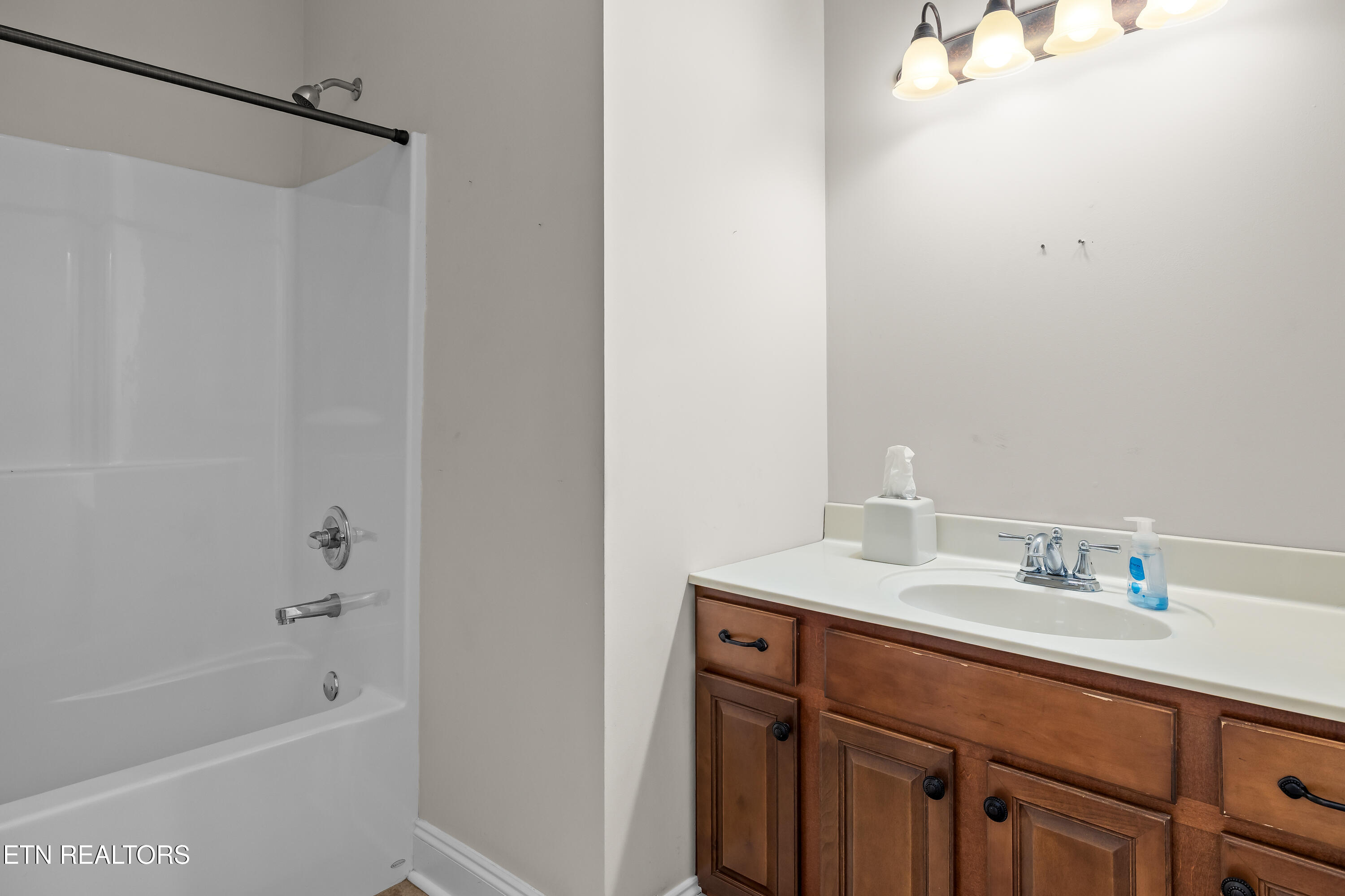 8002 Stone Hollow Drive Knoxville TN 37924