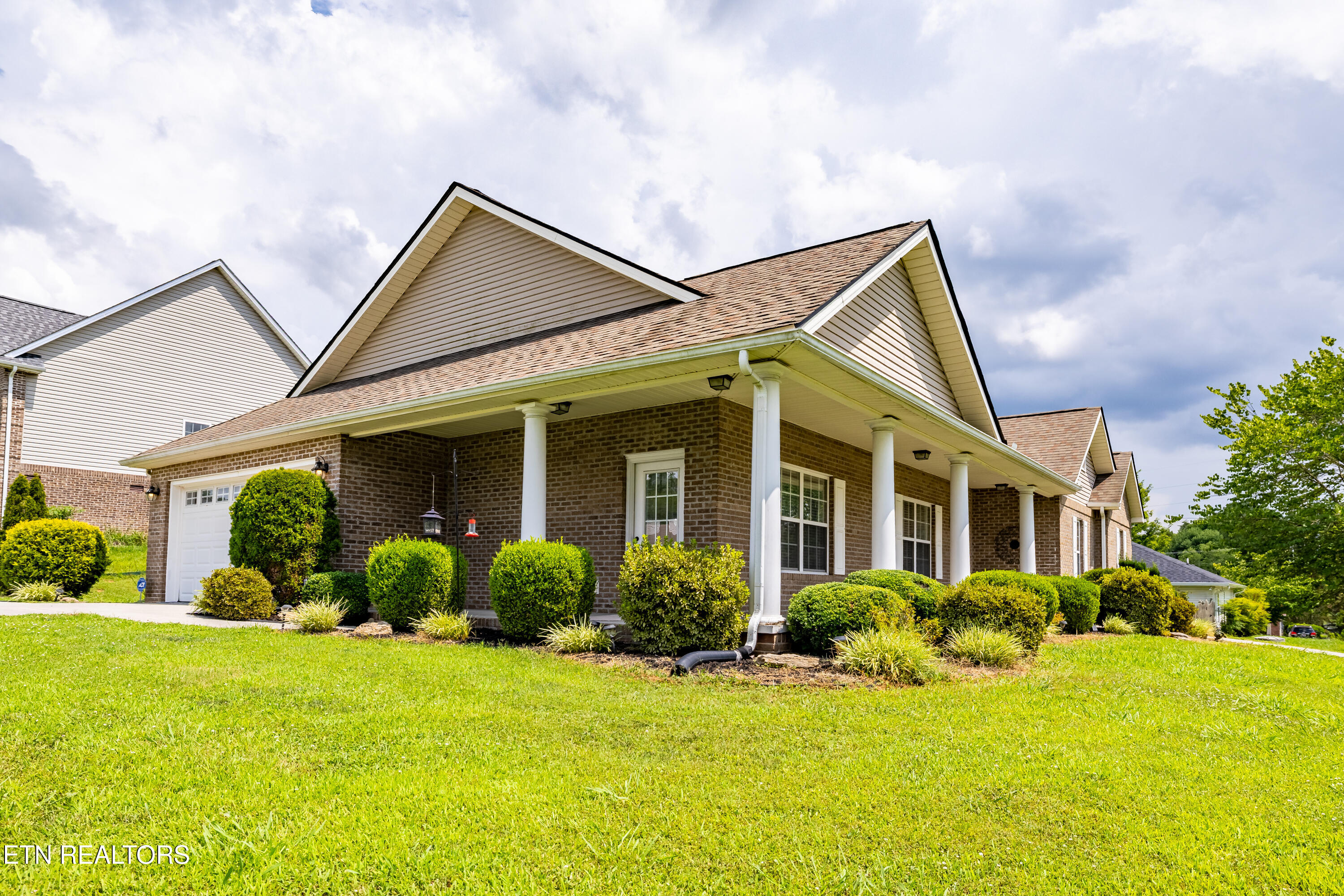 8002 Stone Hollow Drive Knoxville TN 37924