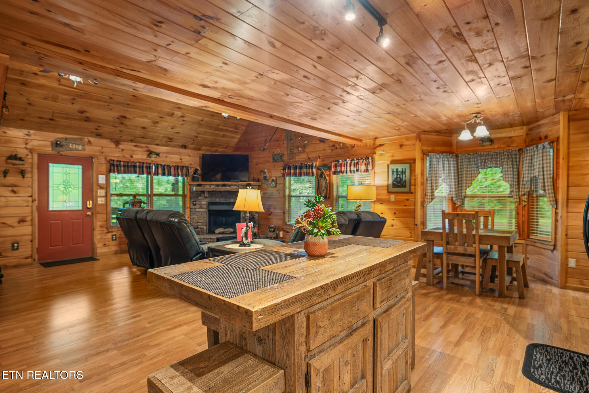 3905 Fern Brook Way Sevierville TN 37862