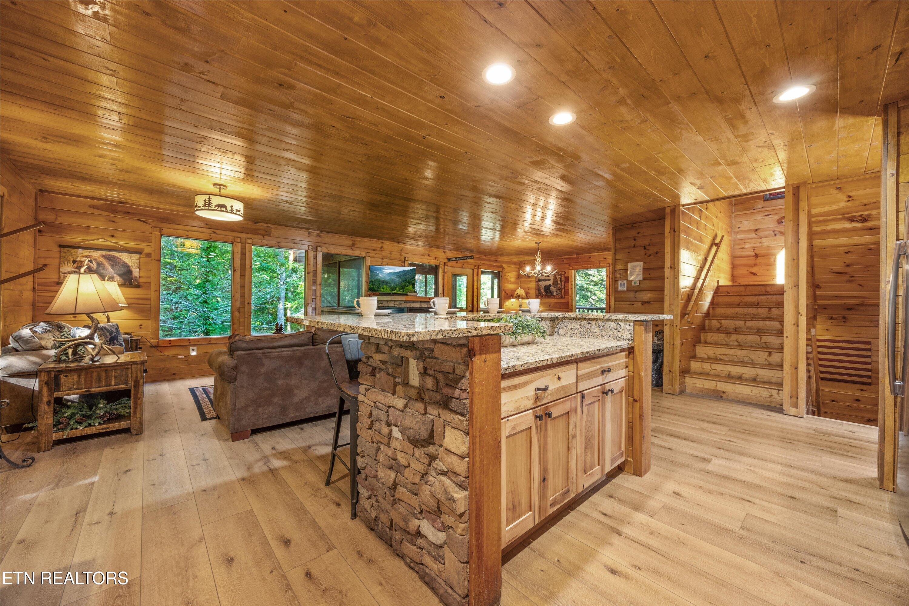 1827 Elk Springs Way Gatlinburg TN 37738