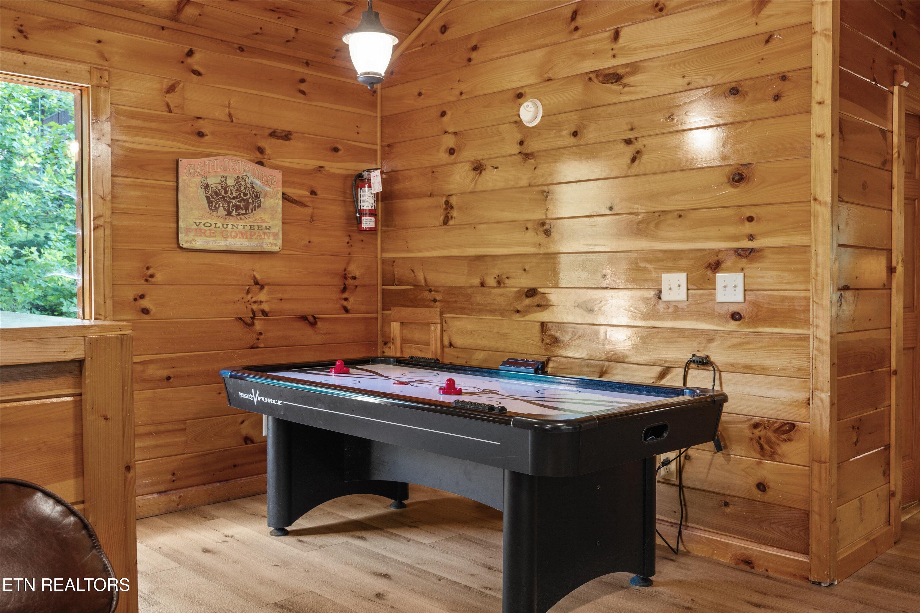 1827 Elk Springs Way Gatlinburg TN 37738