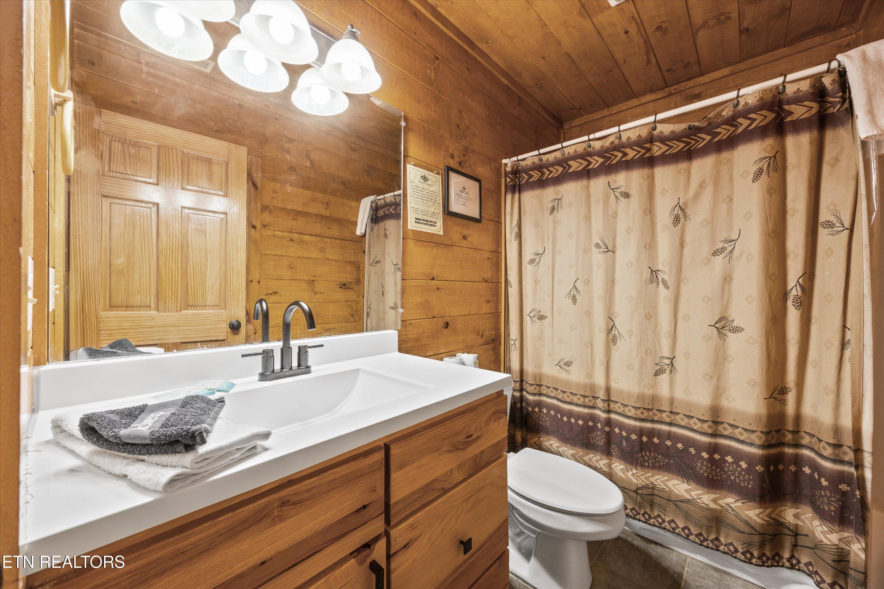 1827 Elk Springs Way Gatlinburg TN 37738