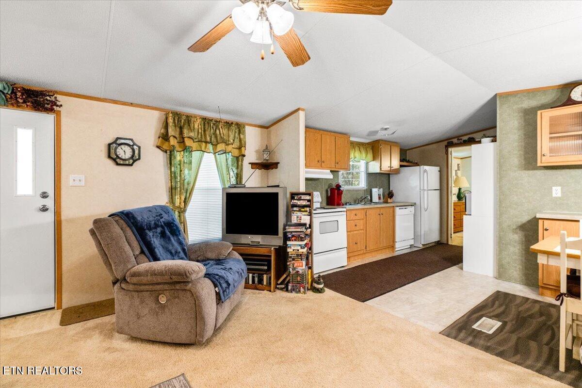 1547 Alder Springs Road Lafollette TN 37766