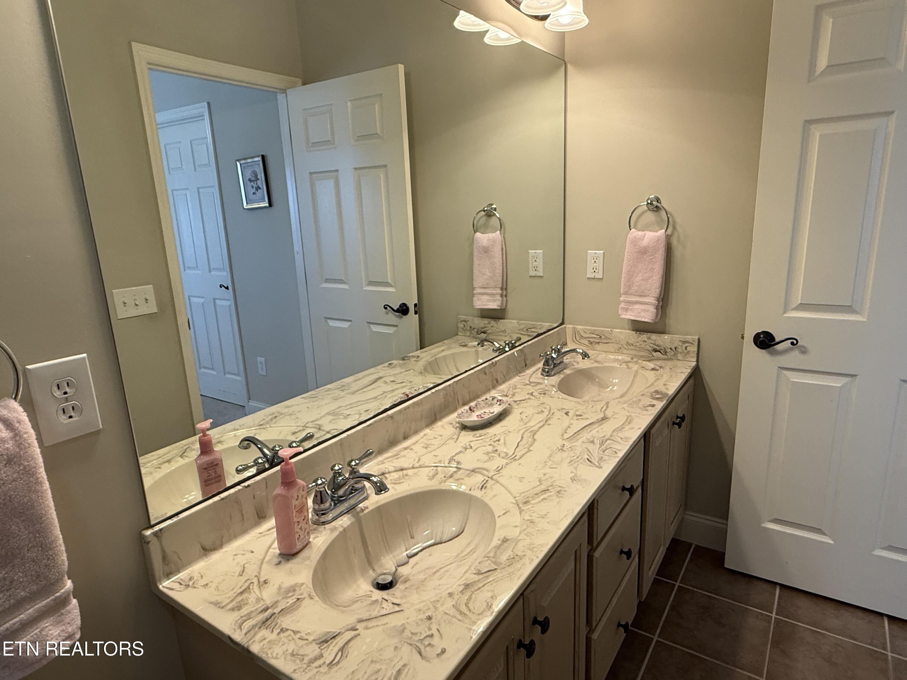 702 Stratford Avenue Sweetwater TN 37874