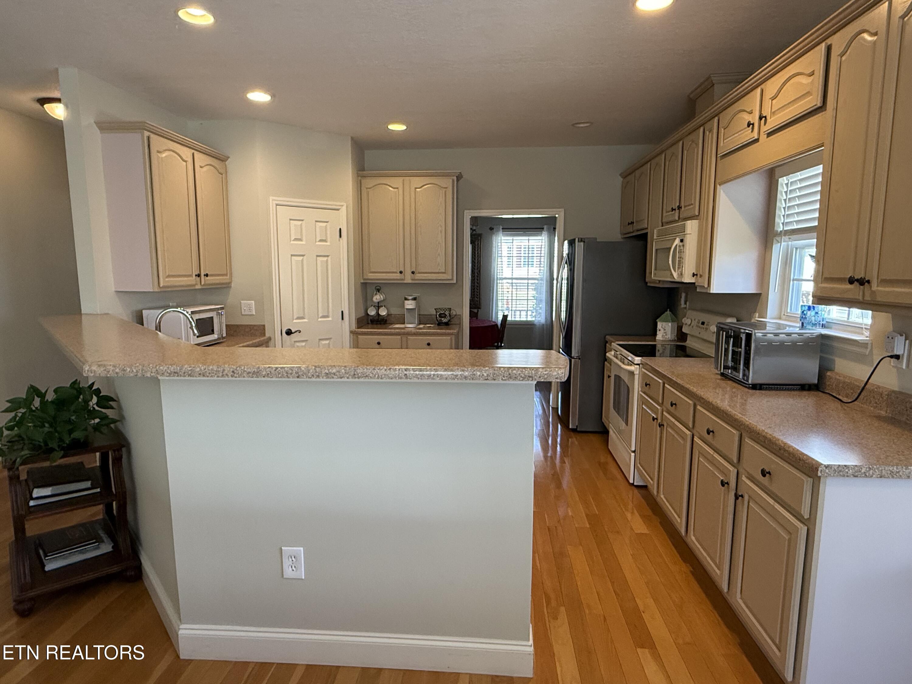 702 Stratford Avenue Sweetwater TN 37874