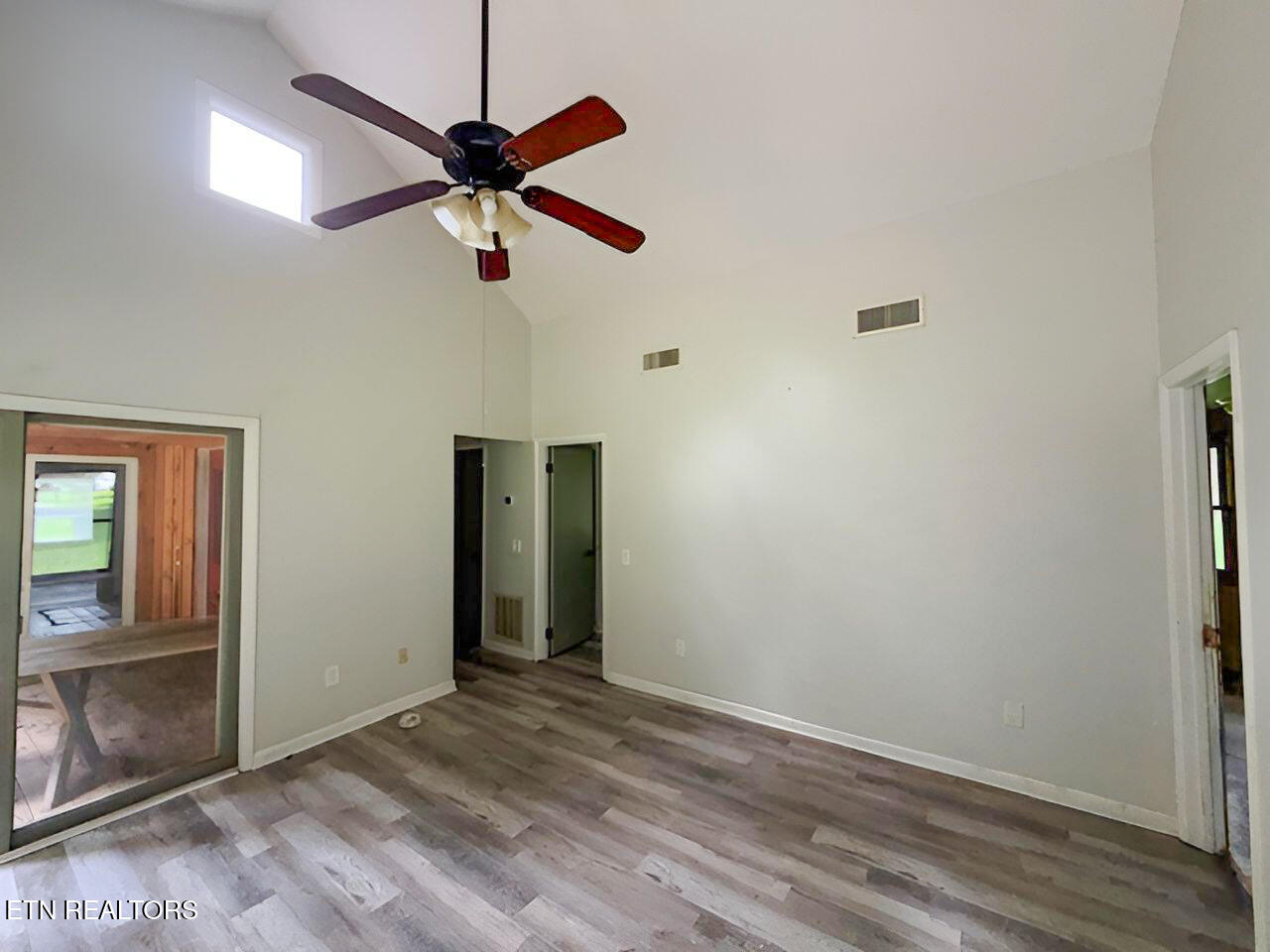 2750 Happy Hollow Road Sevierville TN 37862