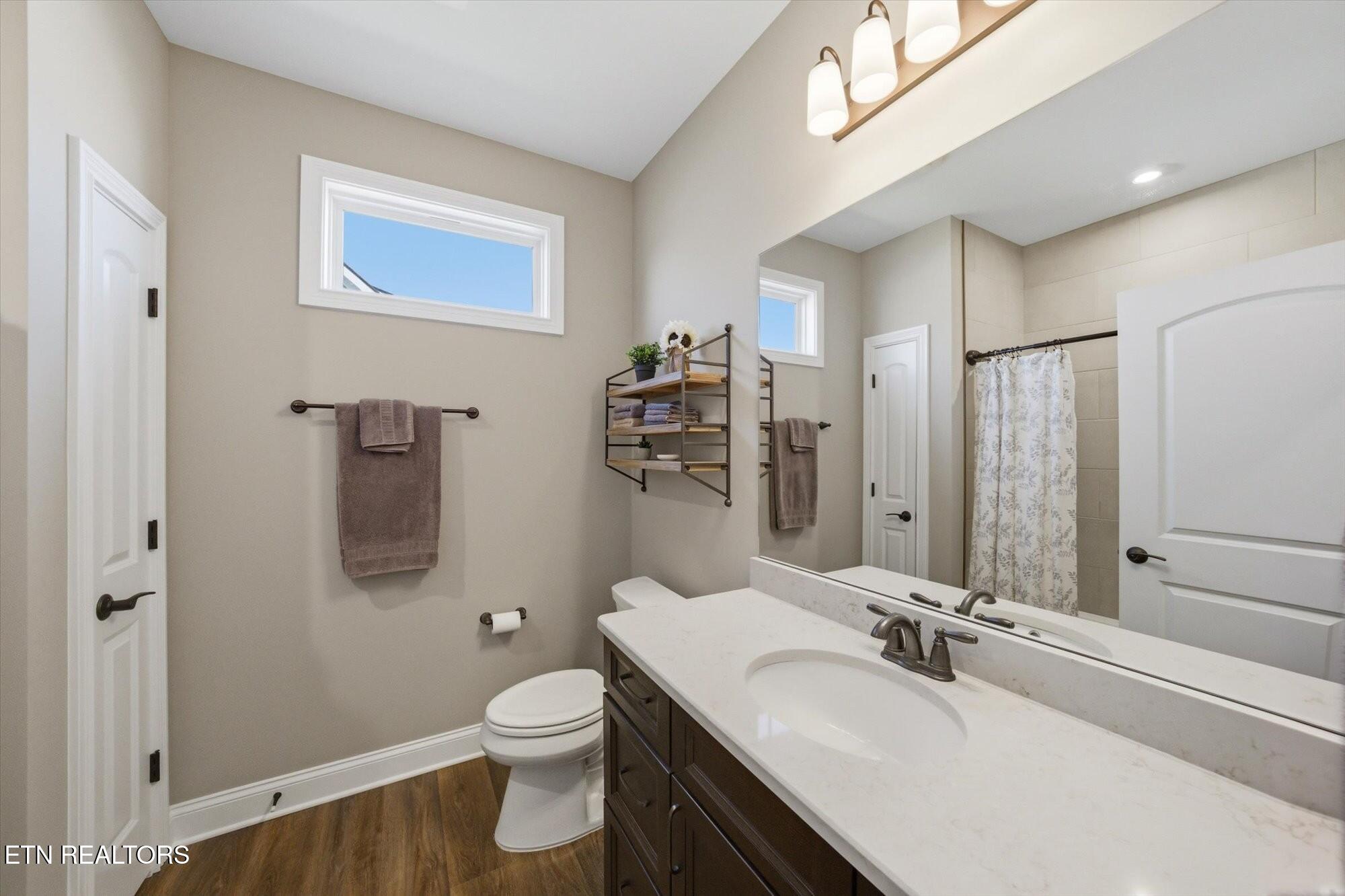 327 Trillium Lenoir City TN 37771