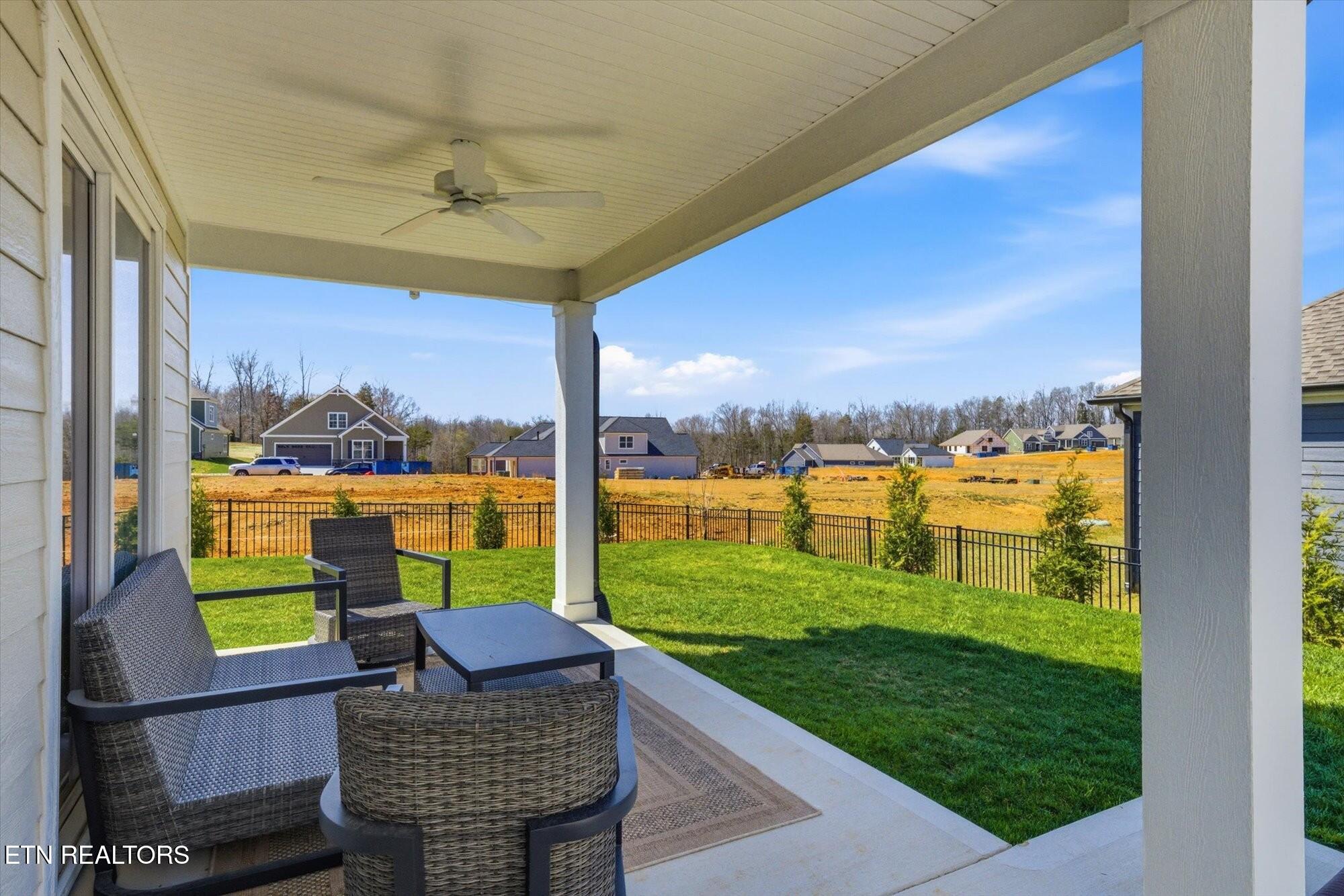 327 Trillium Lenoir City TN 37771