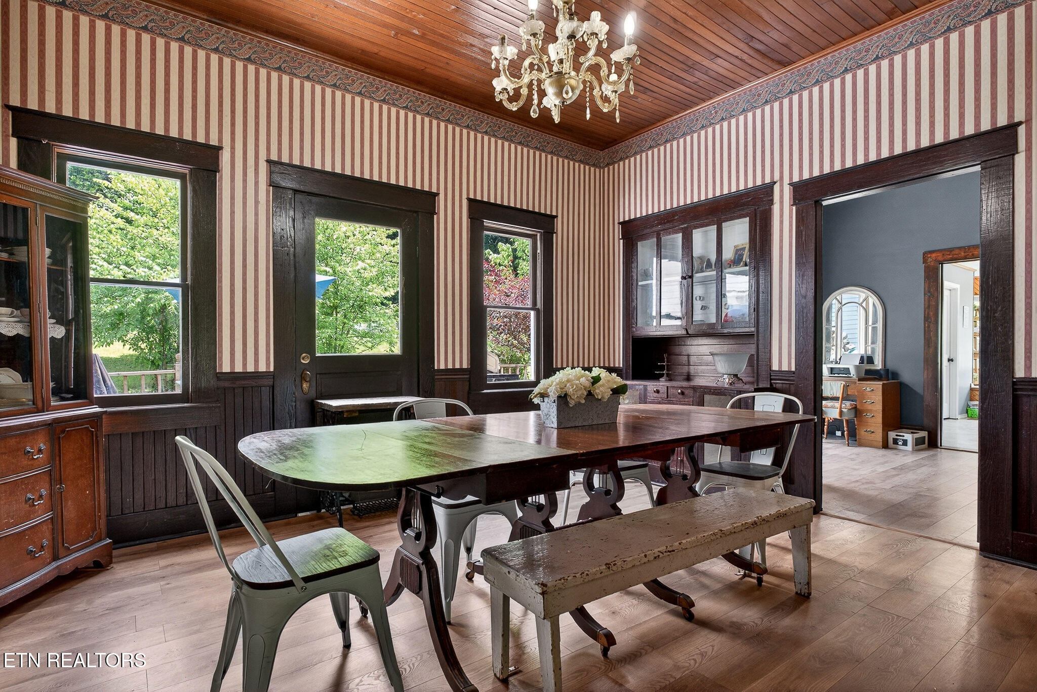 283 Hunting Creek Road Whitleyville TN 38588