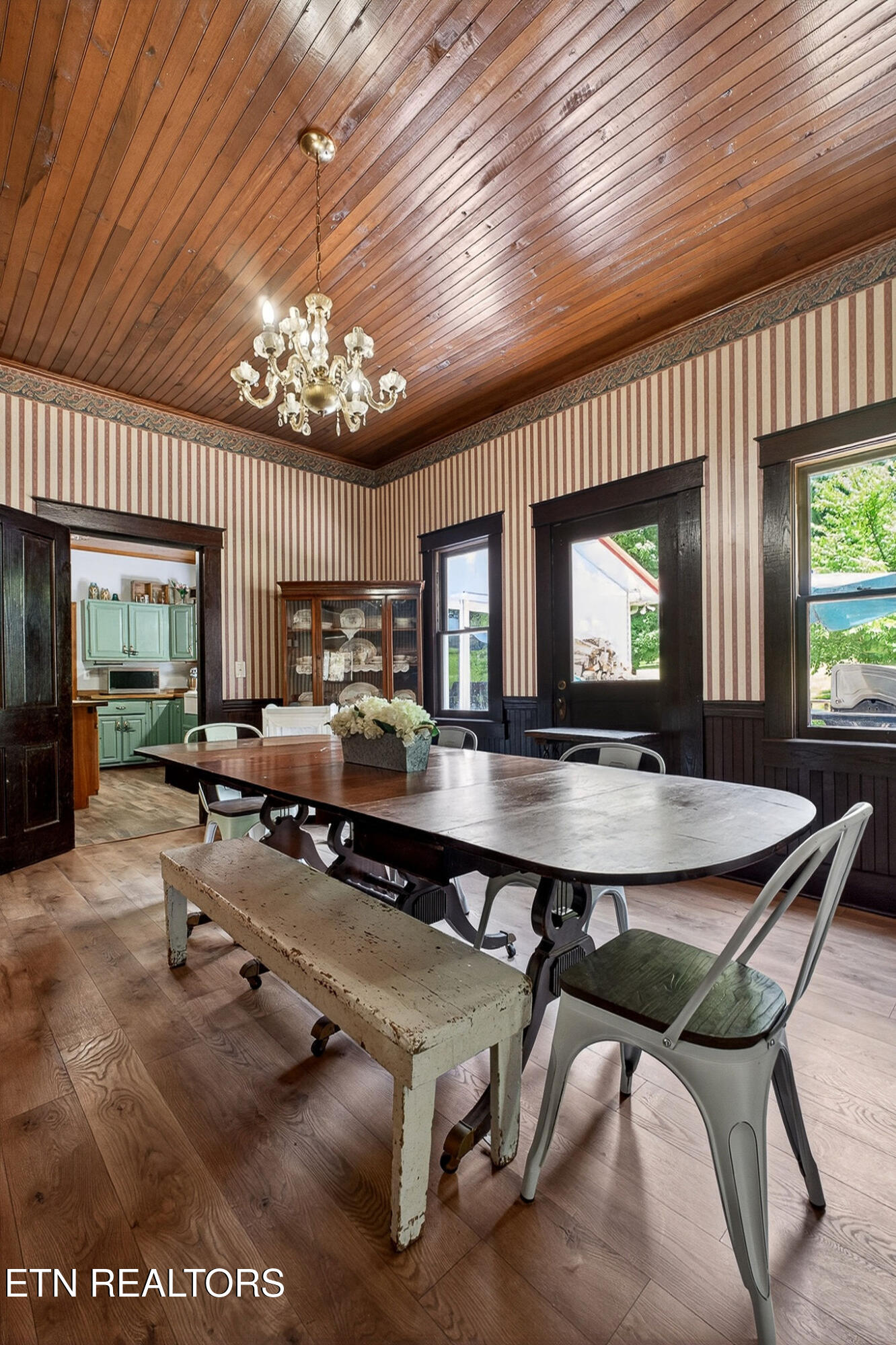 283 Hunting Creek Road Whitleyville TN 38588