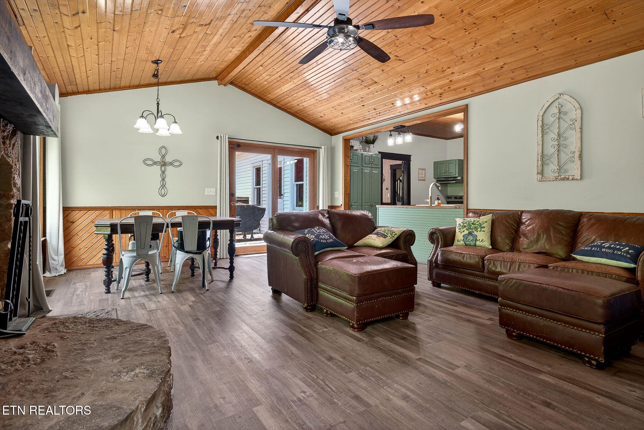 283 Hunting Creek Road Whitleyville TN 38588
