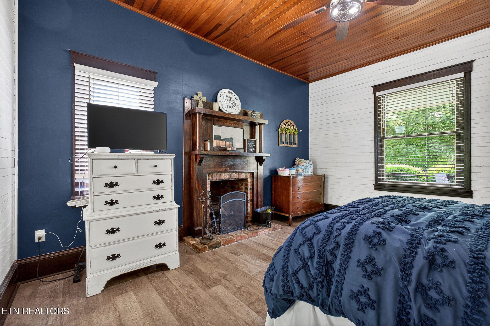 283 Hunting Creek Road Whitleyville TN 38588