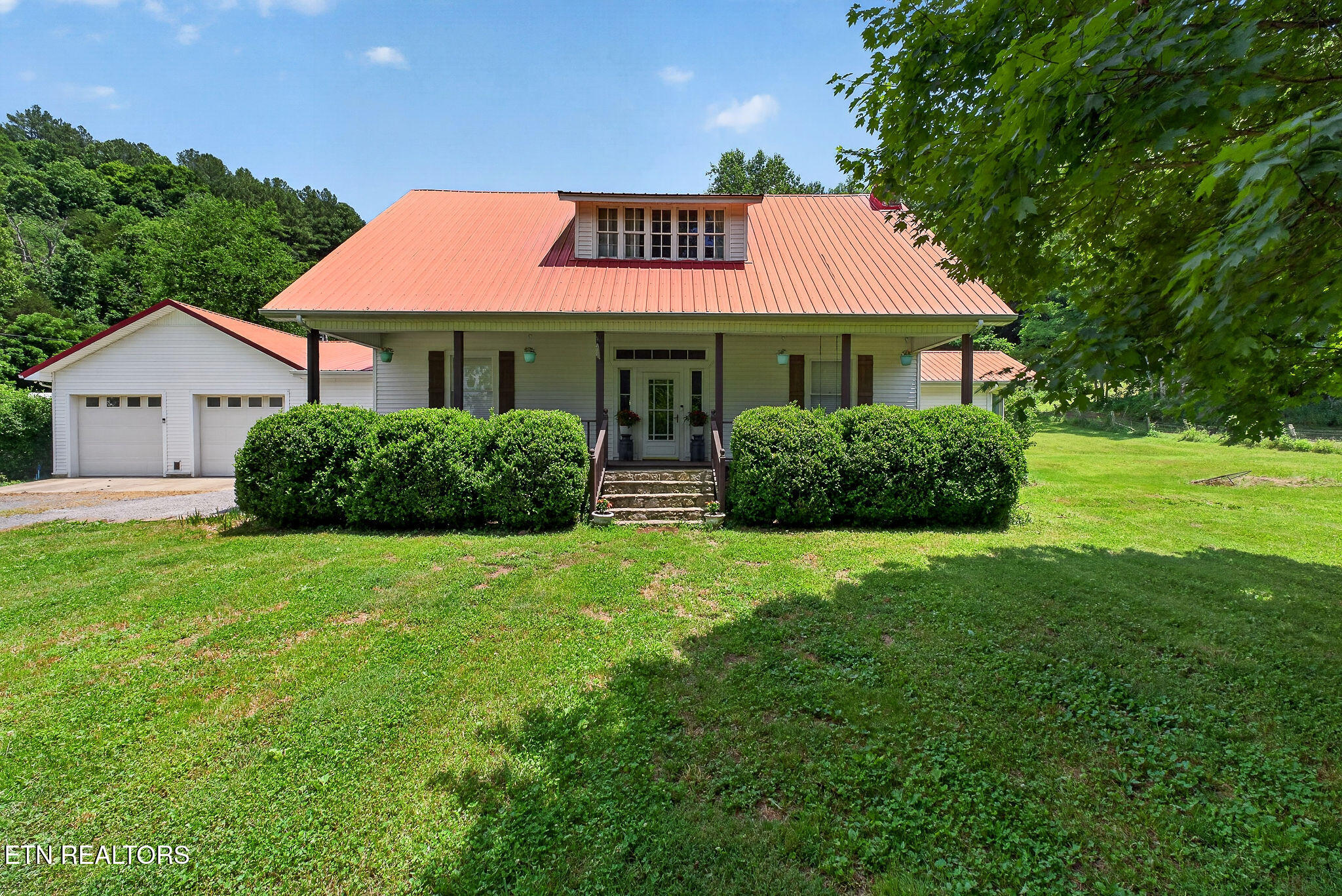 283 Hunting Creek Road Whitleyville TN 38588