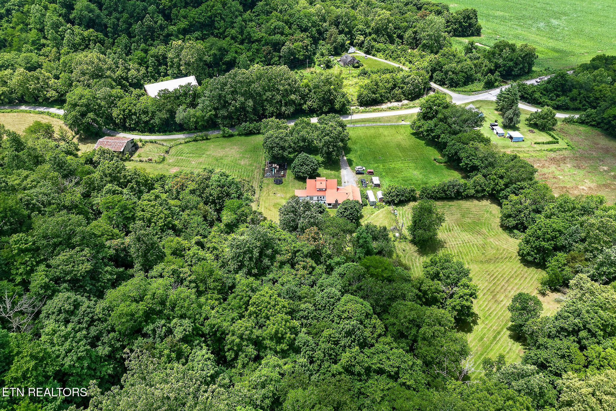 283 Hunting Creek Road Whitleyville TN 38588