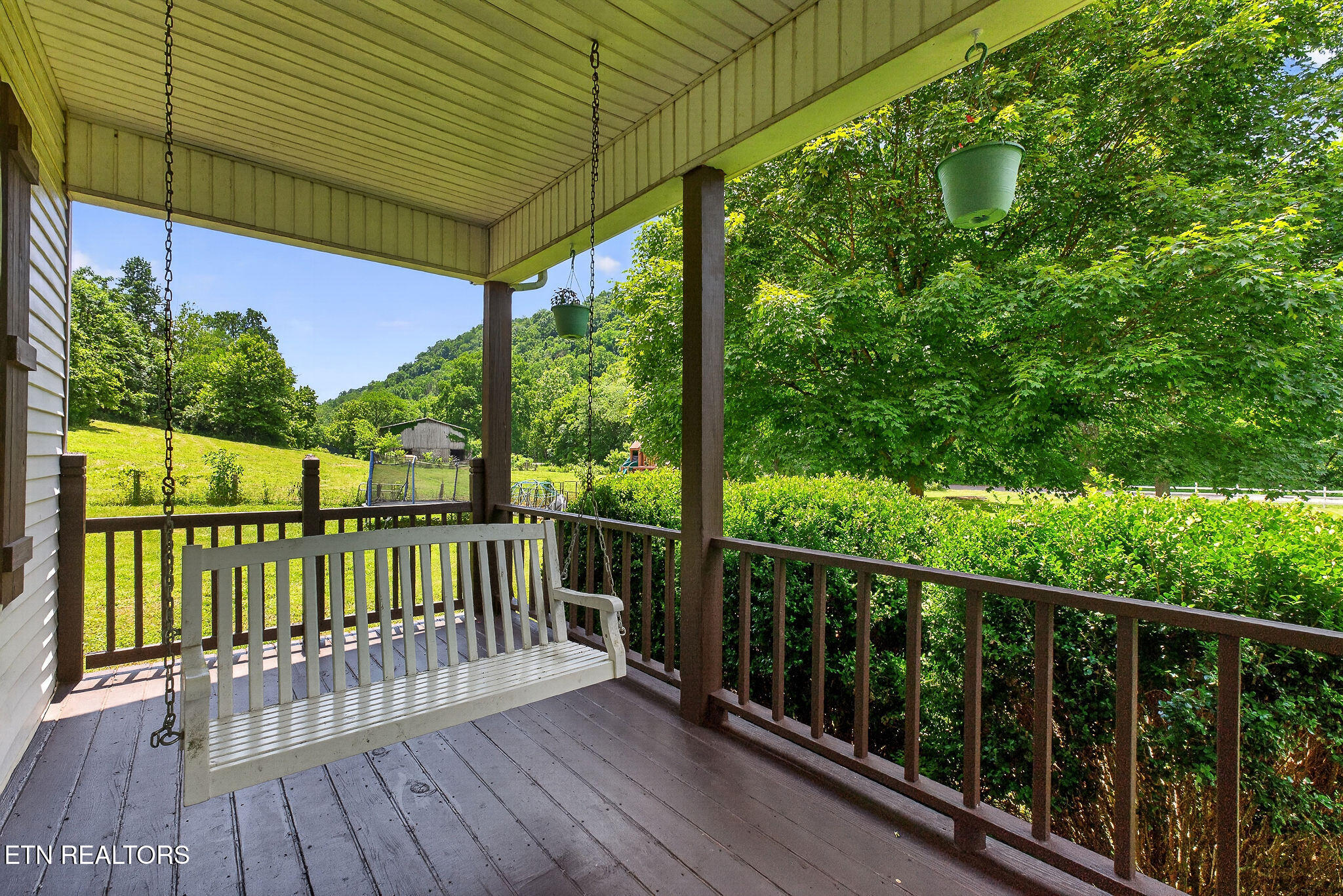 283 Hunting Creek Road Whitleyville TN 38588