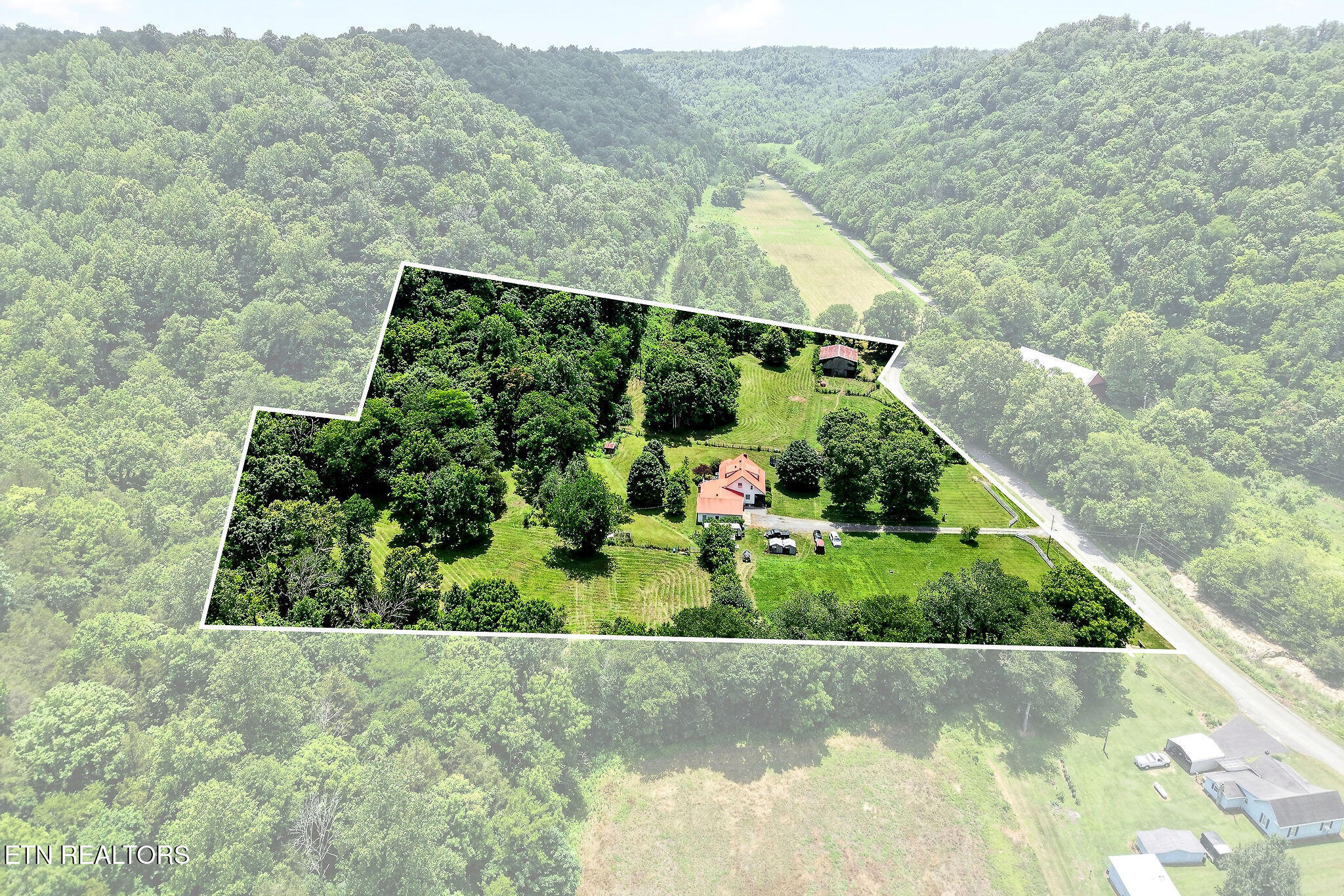 283 Hunting Creek Road Whitleyville TN 38588