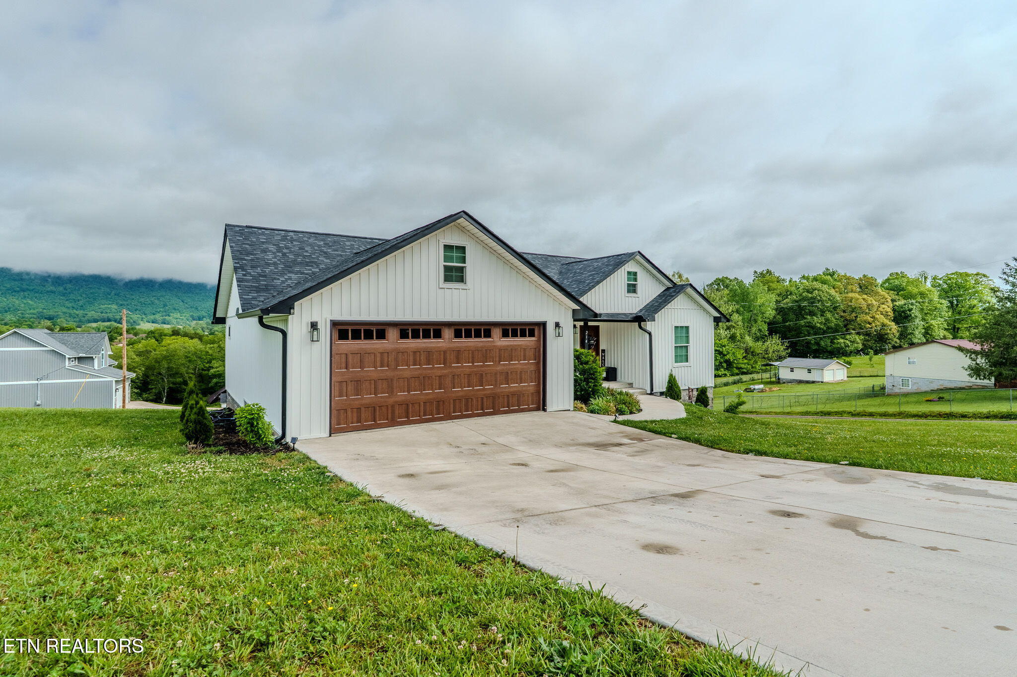 214 Morton Road Lafollette TN 37766