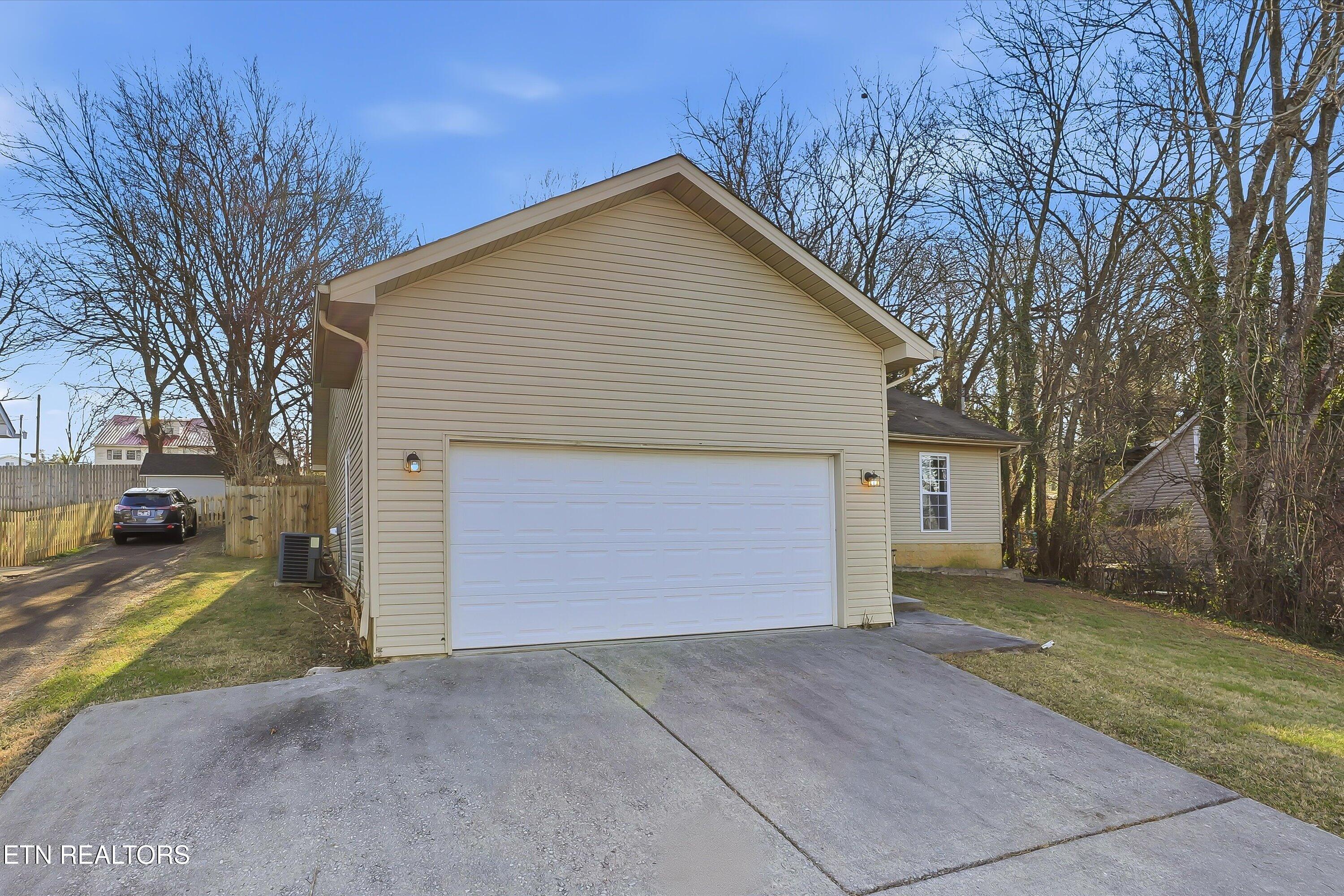 1414 Wales Avenue Maryville TN 37804