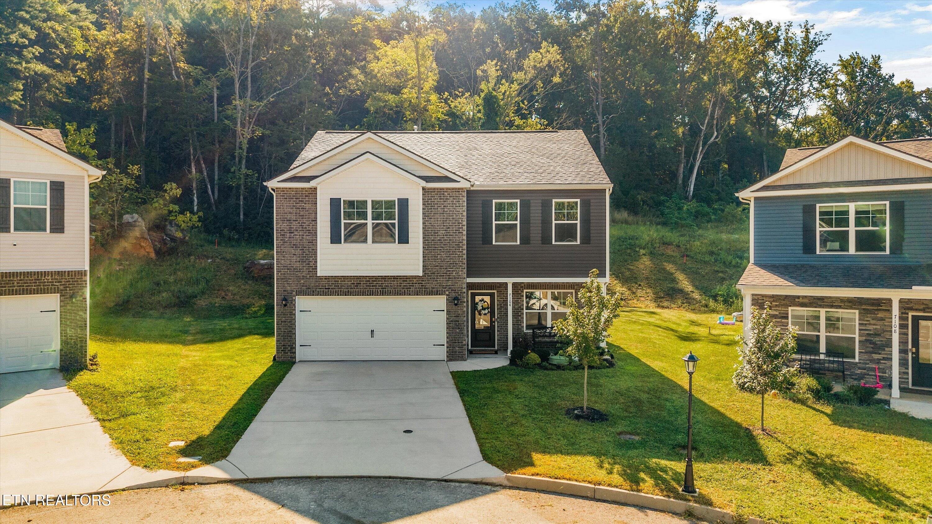 7104 Dusty Rose Lane Knoxville TN 37921