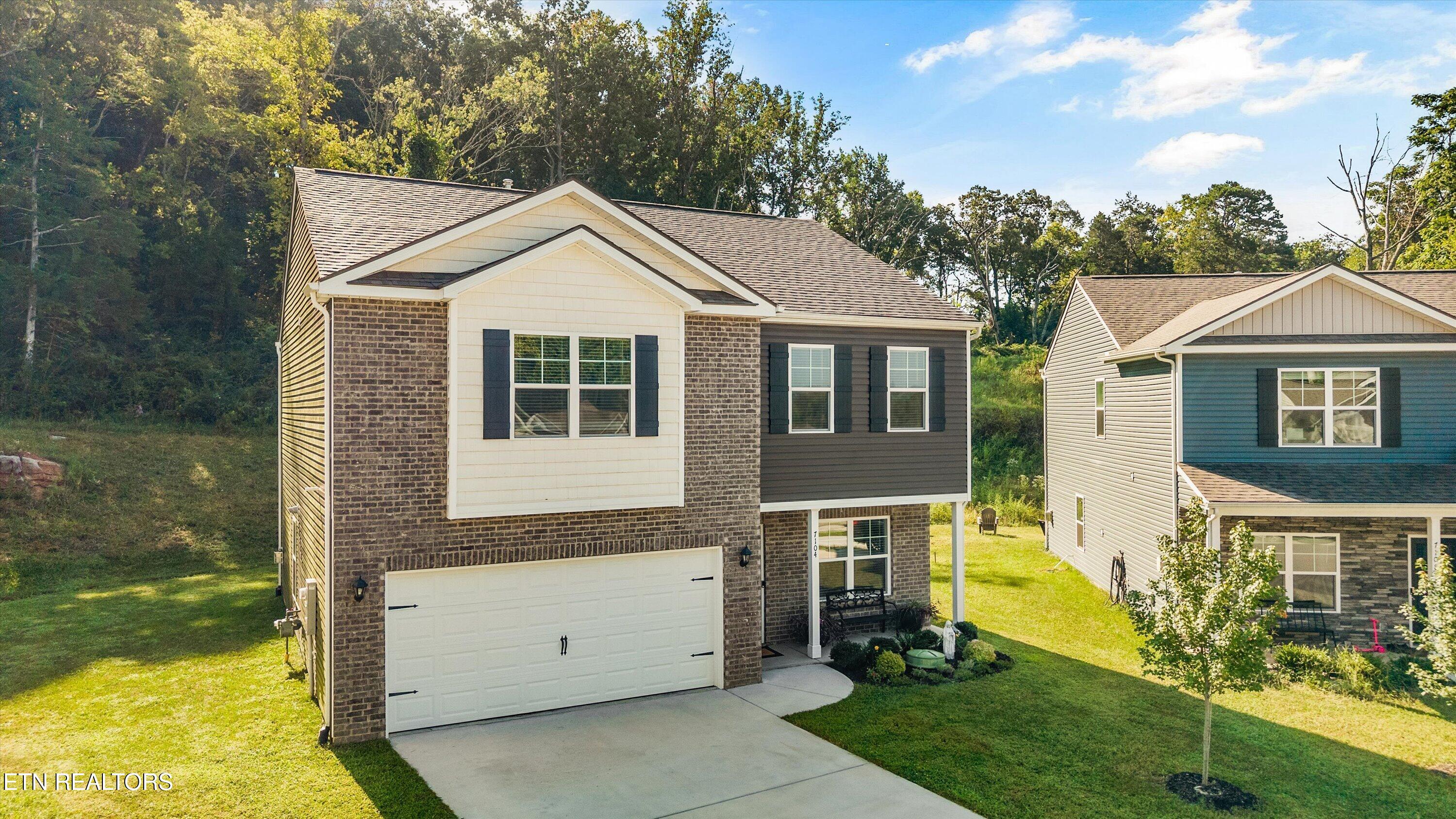 7104 Dusty Rose Lane Knoxville TN 37921