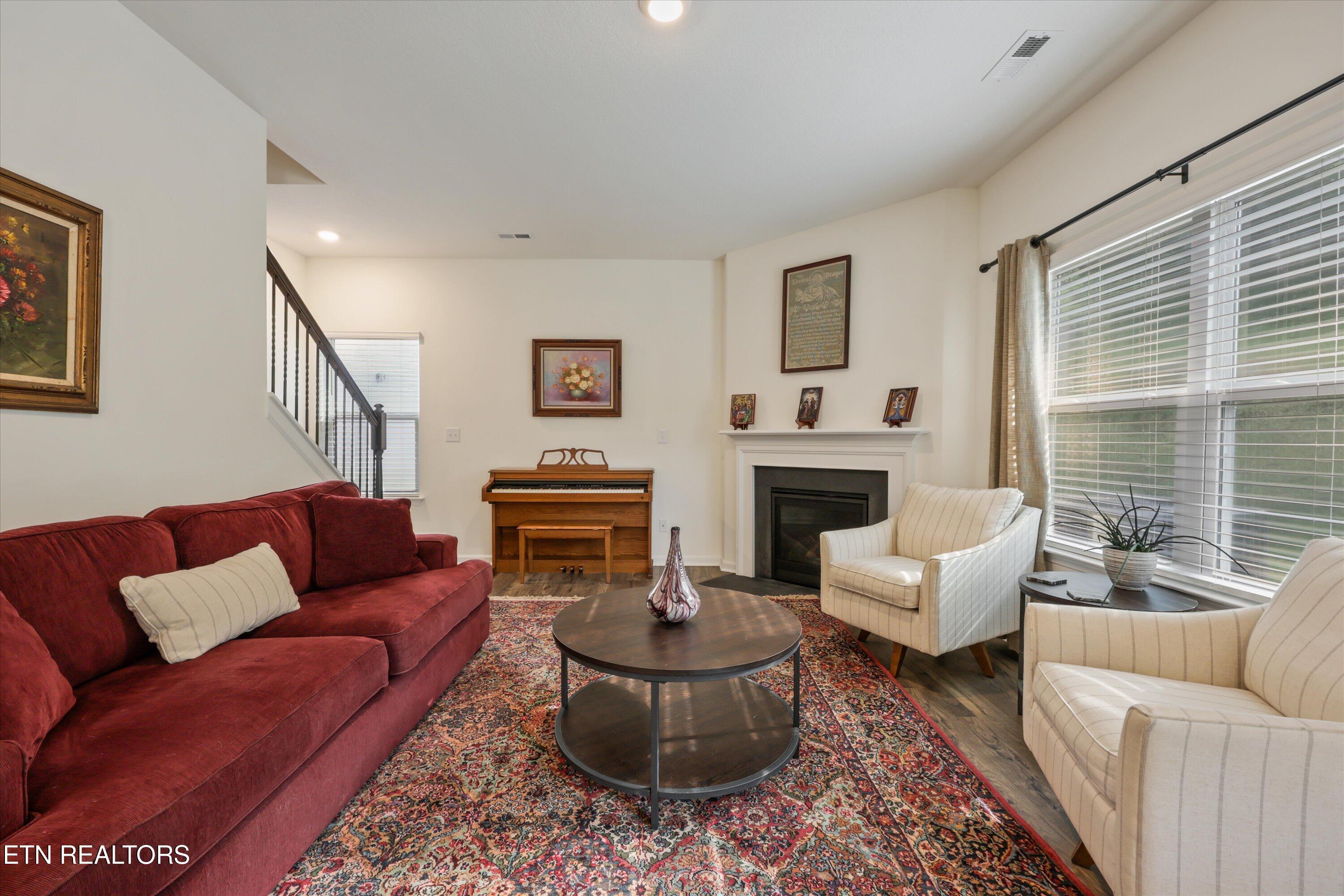 7104 Dusty Rose Lane Knoxville TN 37921