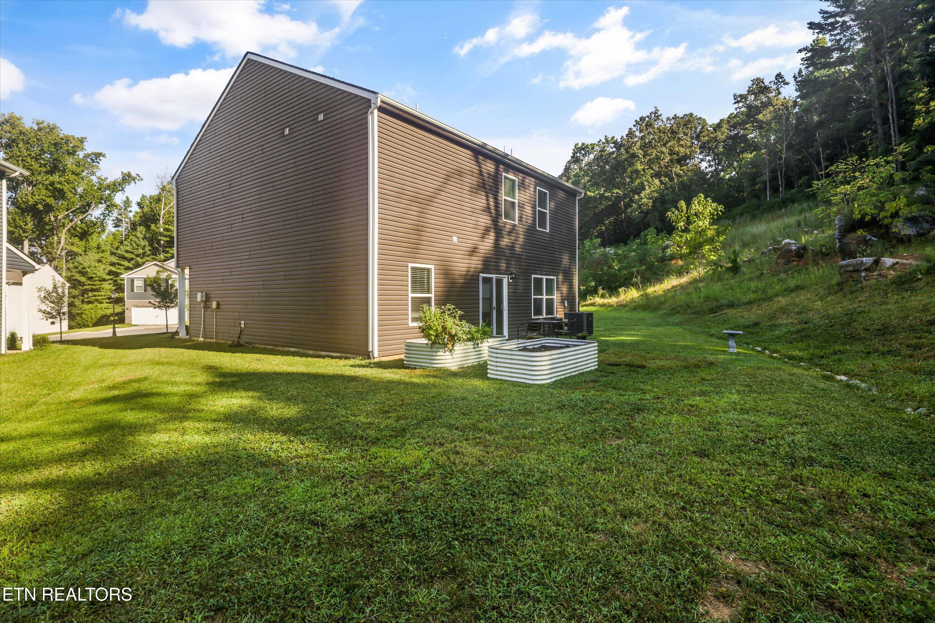 7104 Dusty Rose Lane Knoxville TN 37921