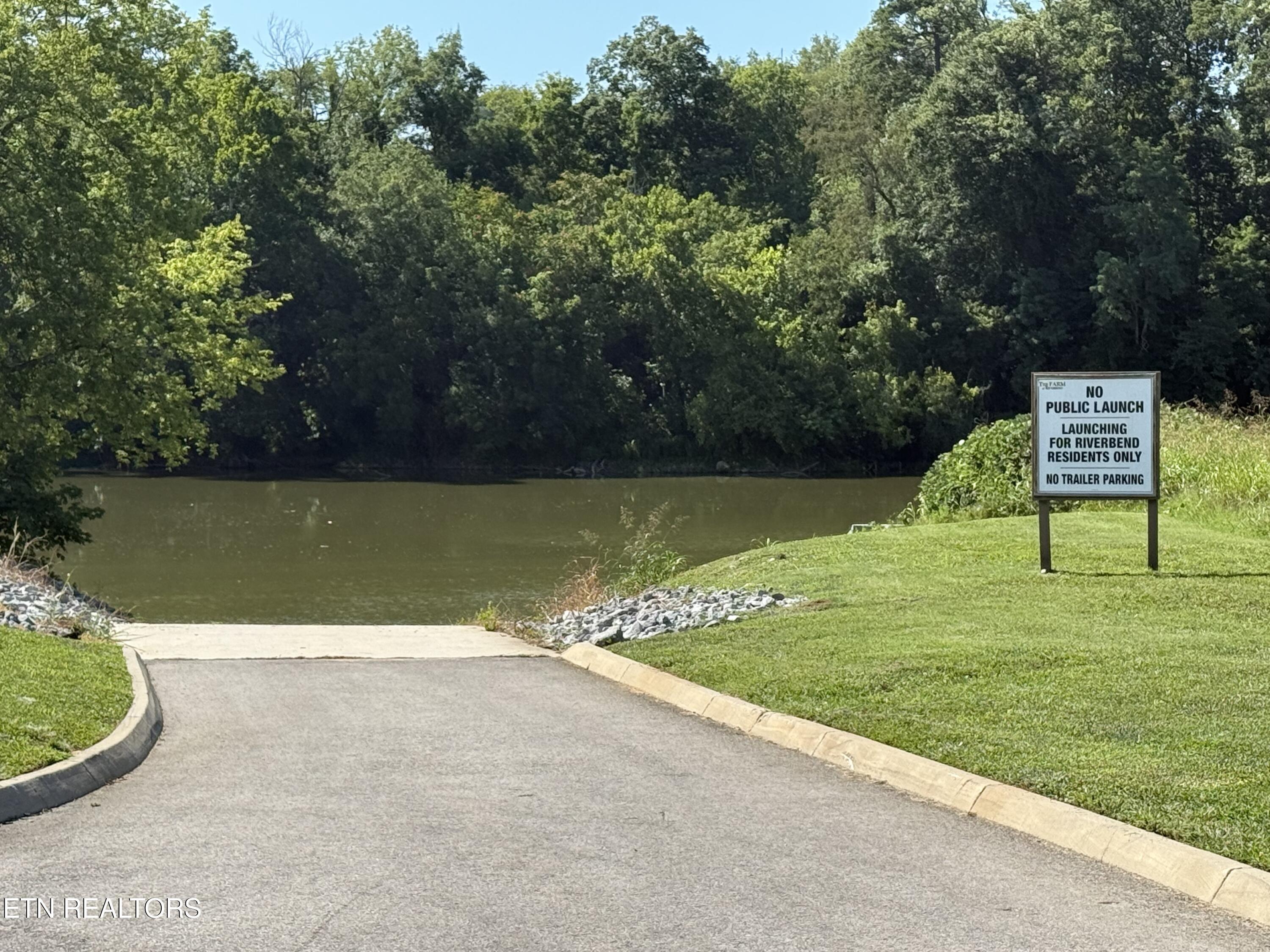 2025 Farm Boulevard Sevierville TN 37876