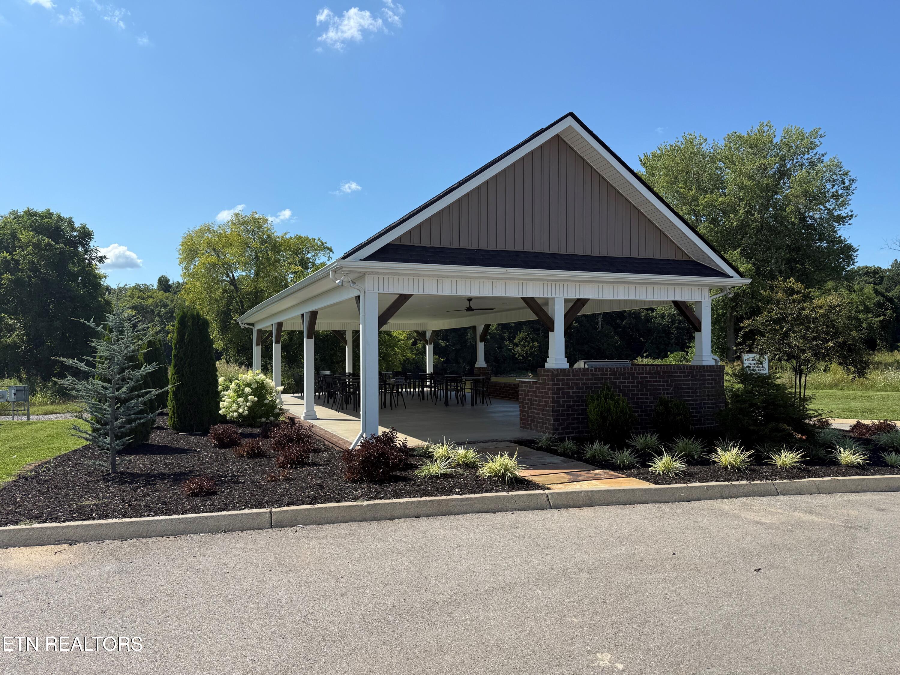 2025 Farm Boulevard Sevierville TN 37876