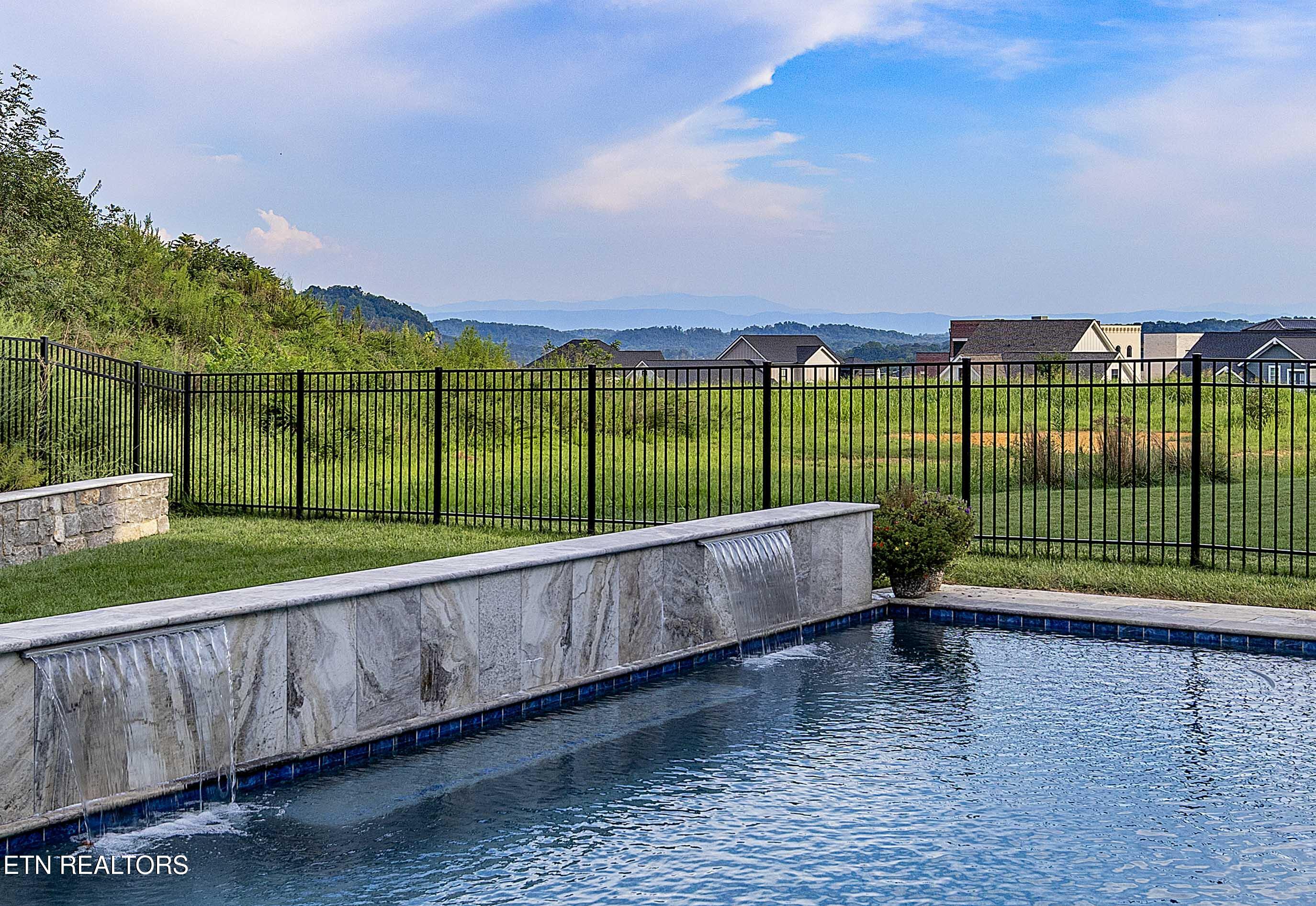 9750 Clingmans Dome Drive Knoxville TN 37922