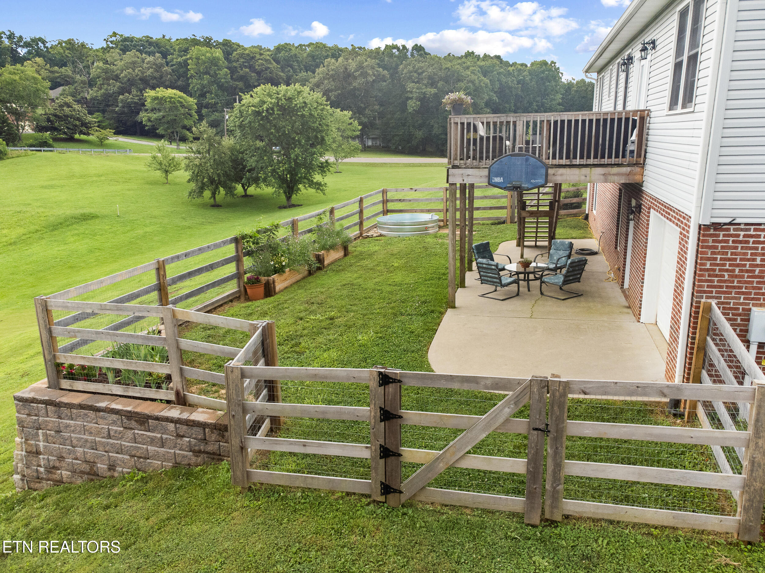 3861 Valentine Road Maryville TN 37804