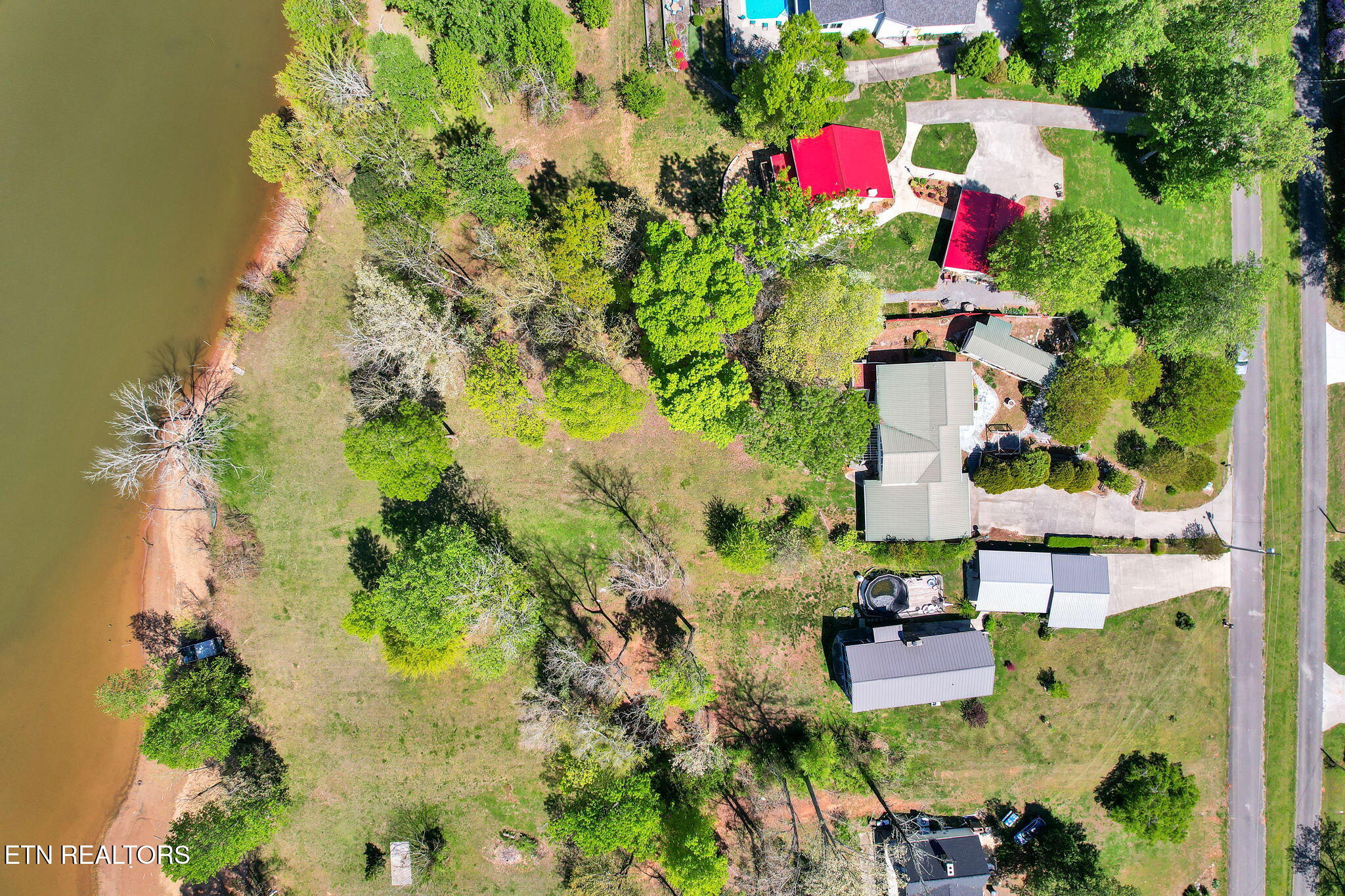 691 Lakehaven Circle Decatur TN 37322